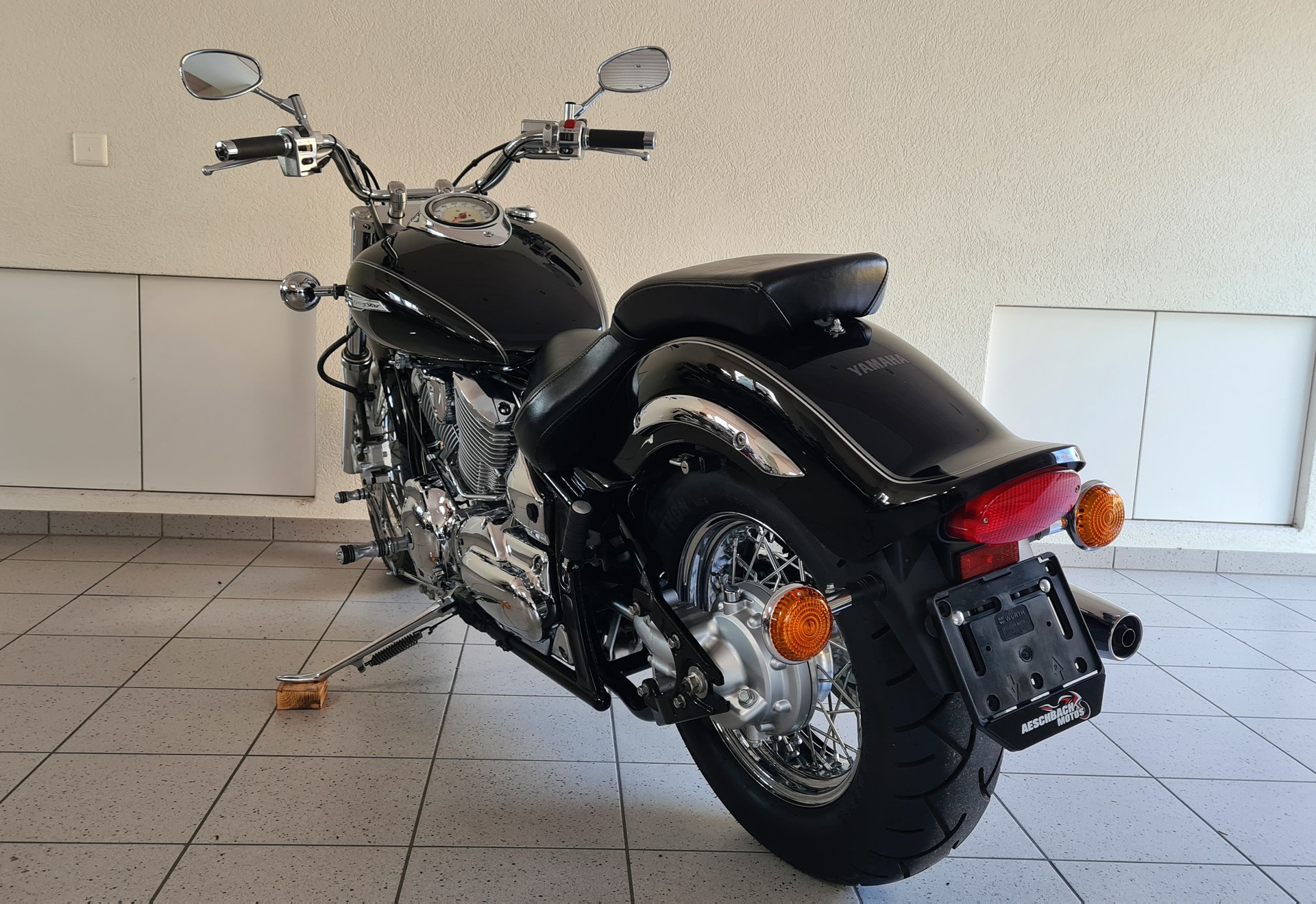 YAMAHA XVS 1100 Drag Star-image-4