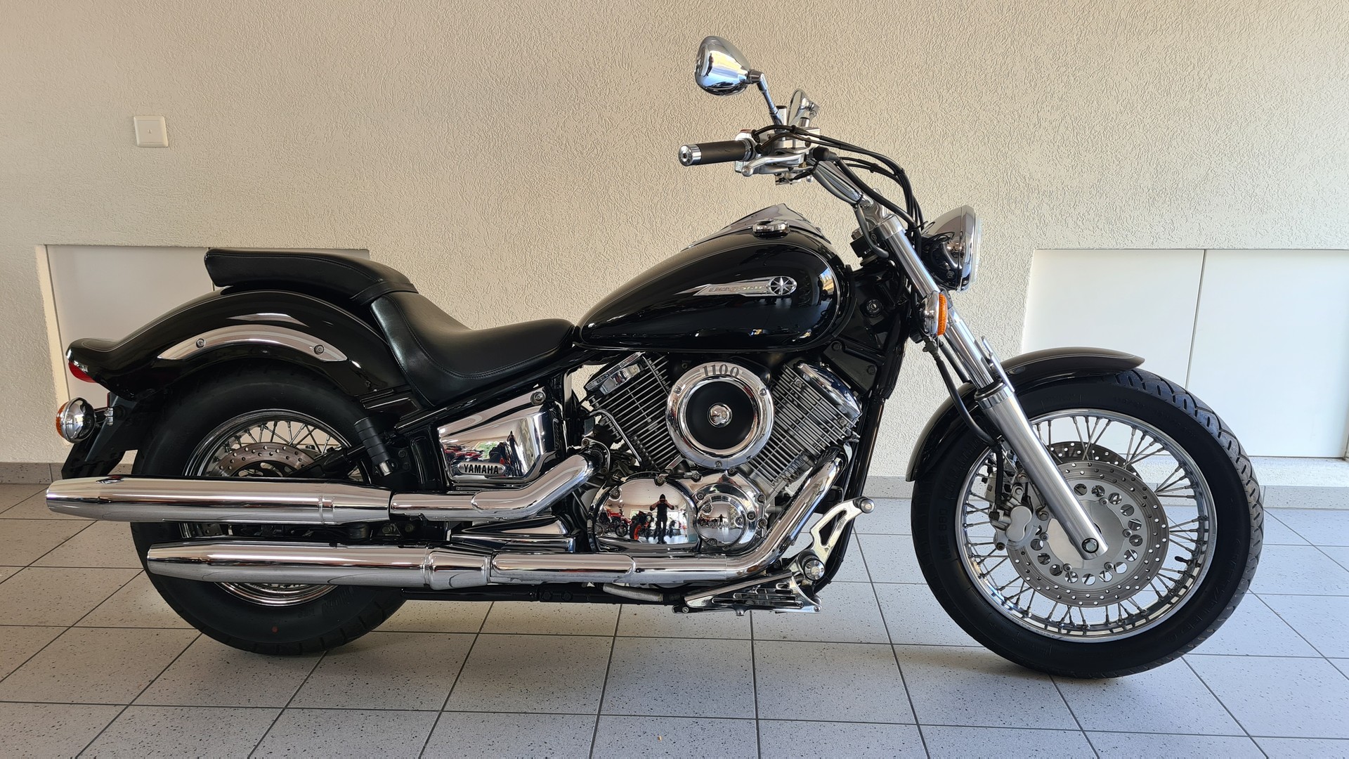 YAMAHA XVS 1100 Drag Star-image-0