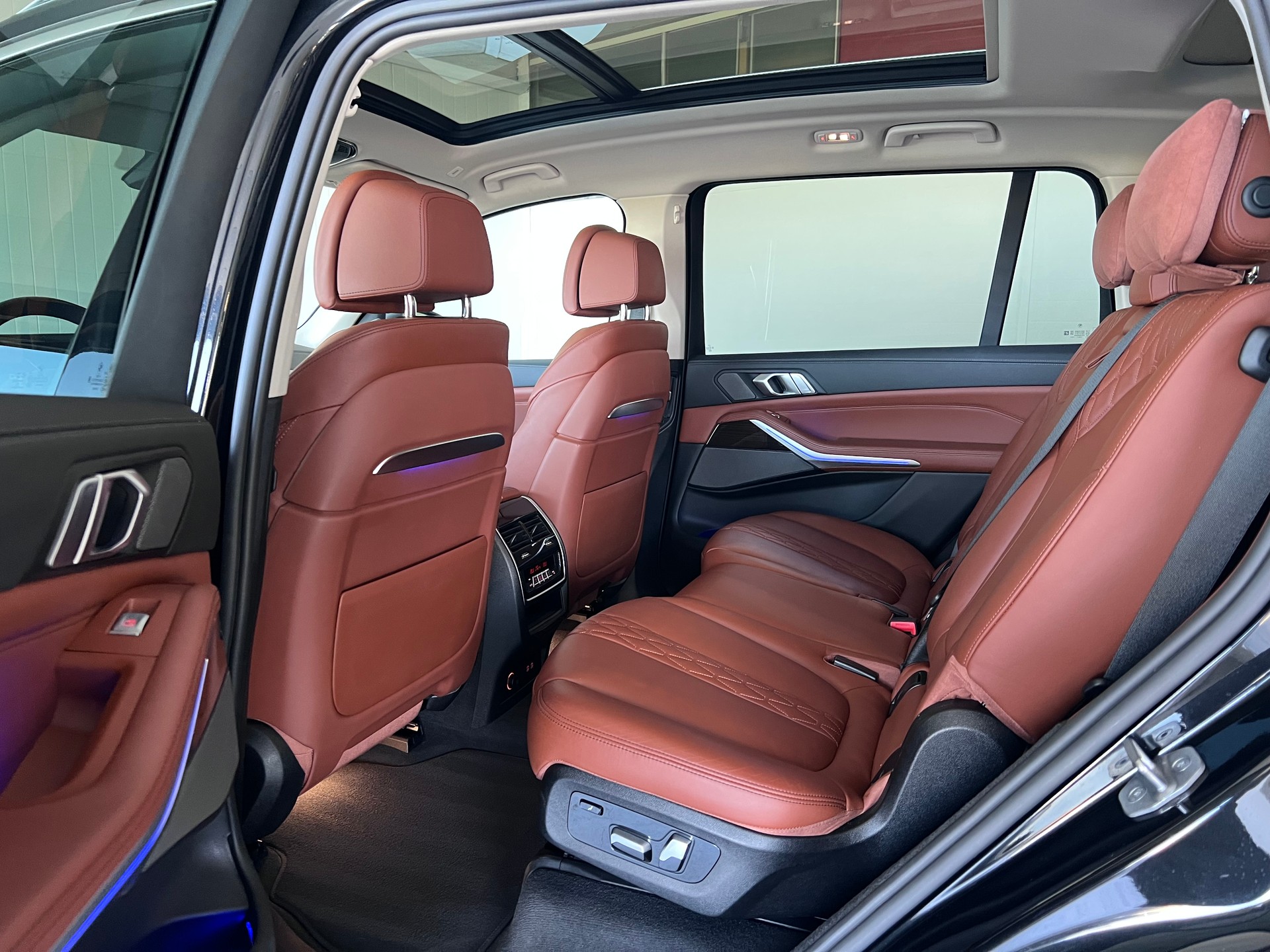 BMW X7 xDrive 48V 40d Steptronic-image-13