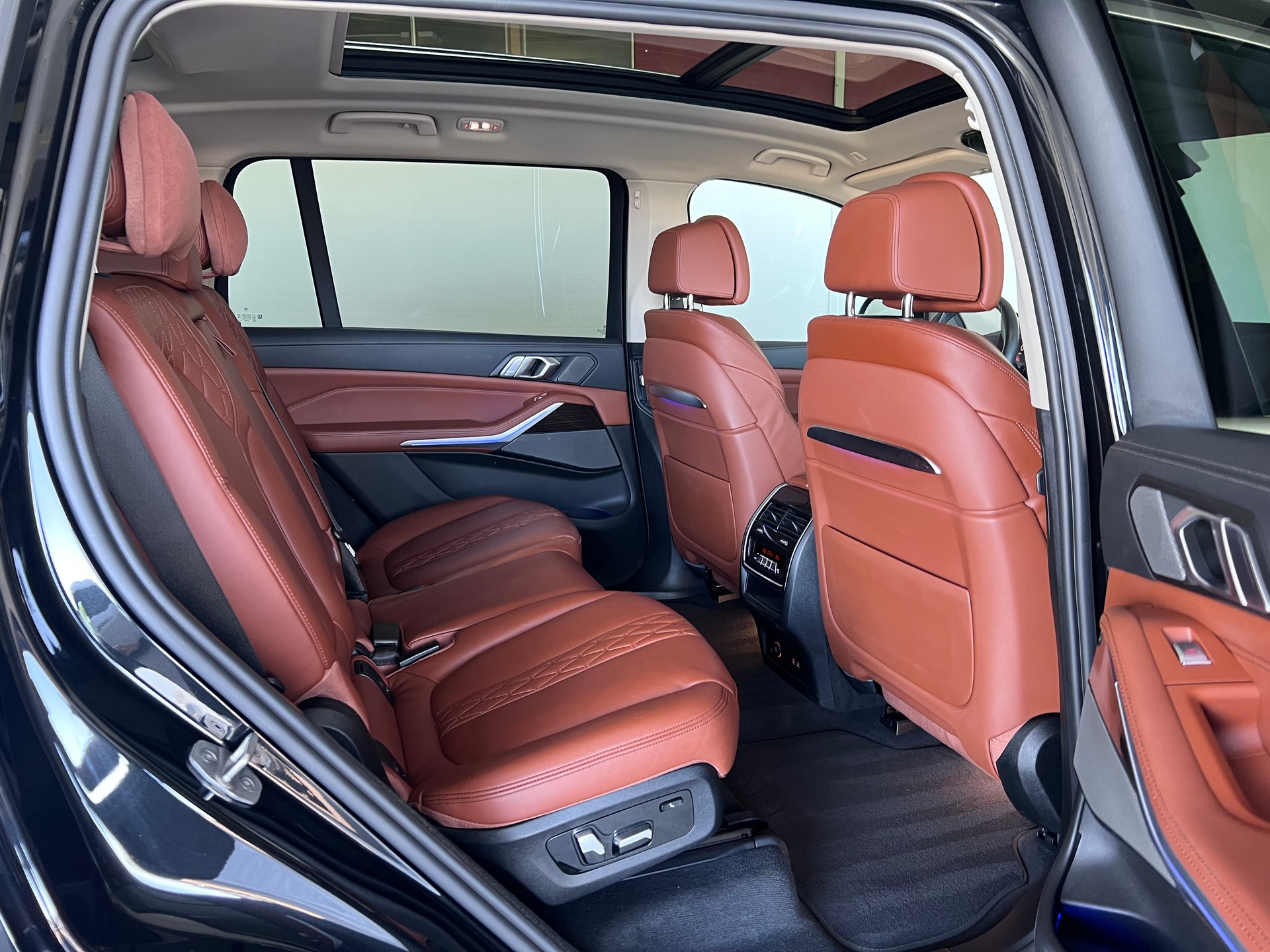 BMW X7 xDrive 48V 40d Steptronic-image-19
