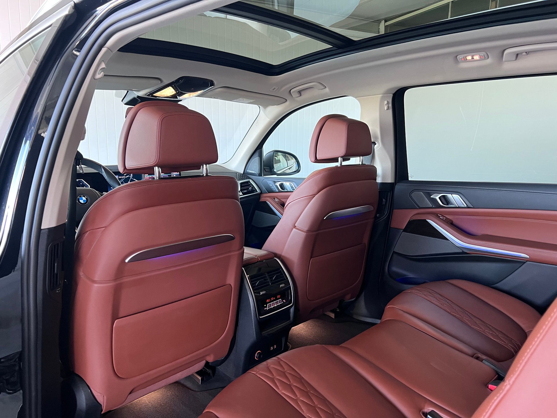 BMW X7 xDrive 48V 40d Steptronic-image-12