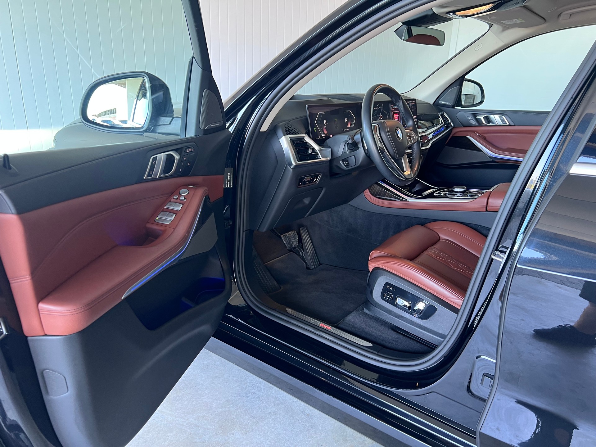 BMW X7 xDrive 48V 40d Steptronic-image-9