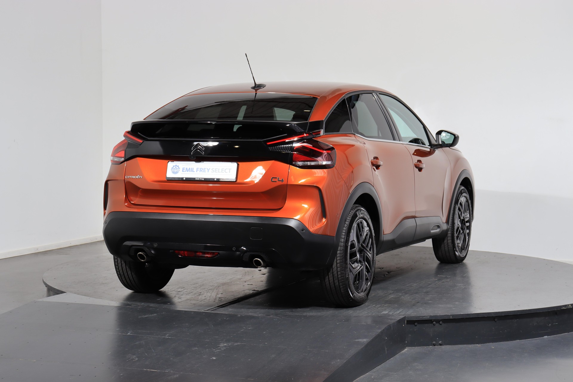 CITROEN C4 1.2 PureTech Shine Pack-showroom-element-3