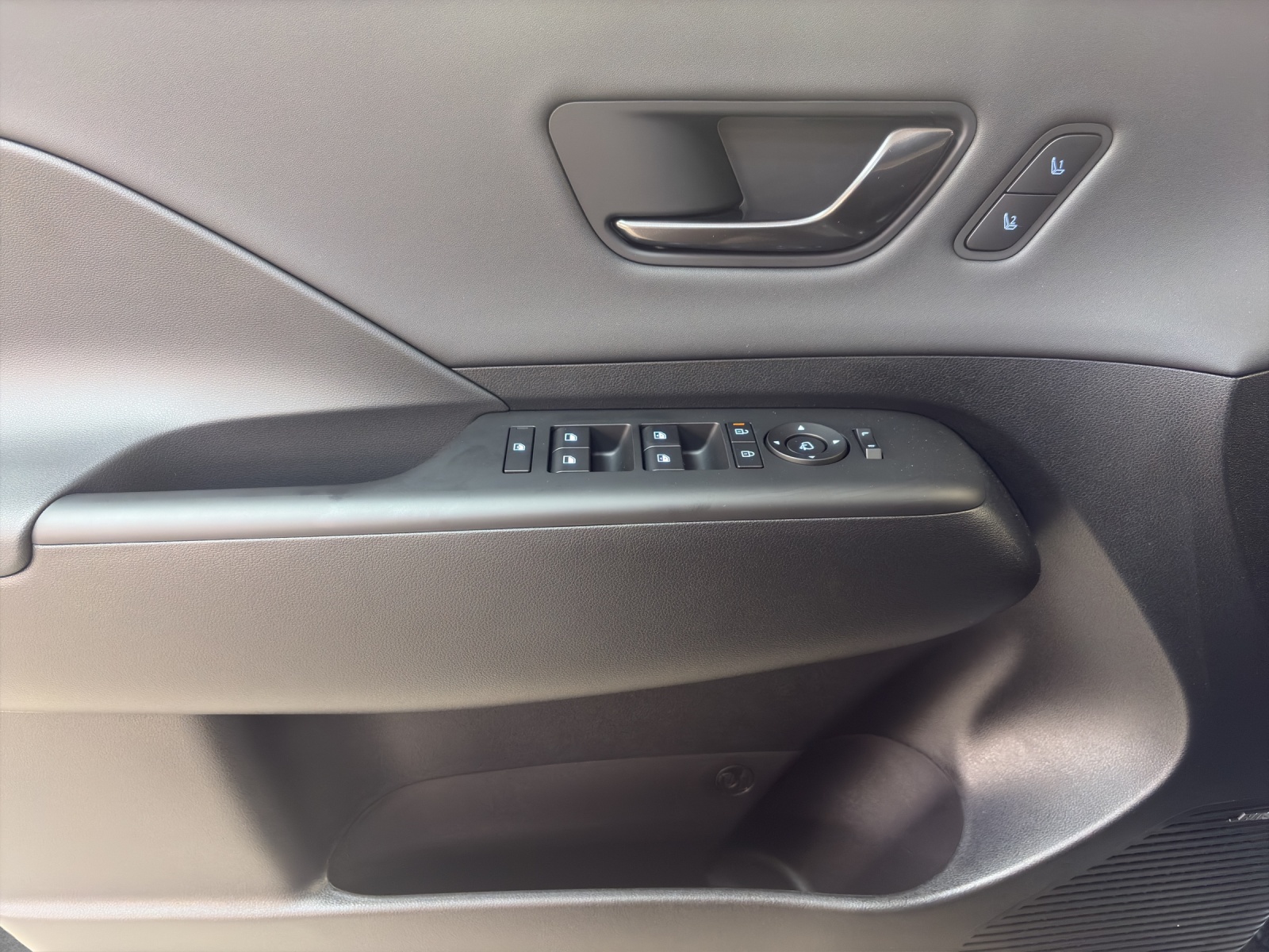 HYUNDAI Kona 1.6 GDi HEV N Line DCT-image-8