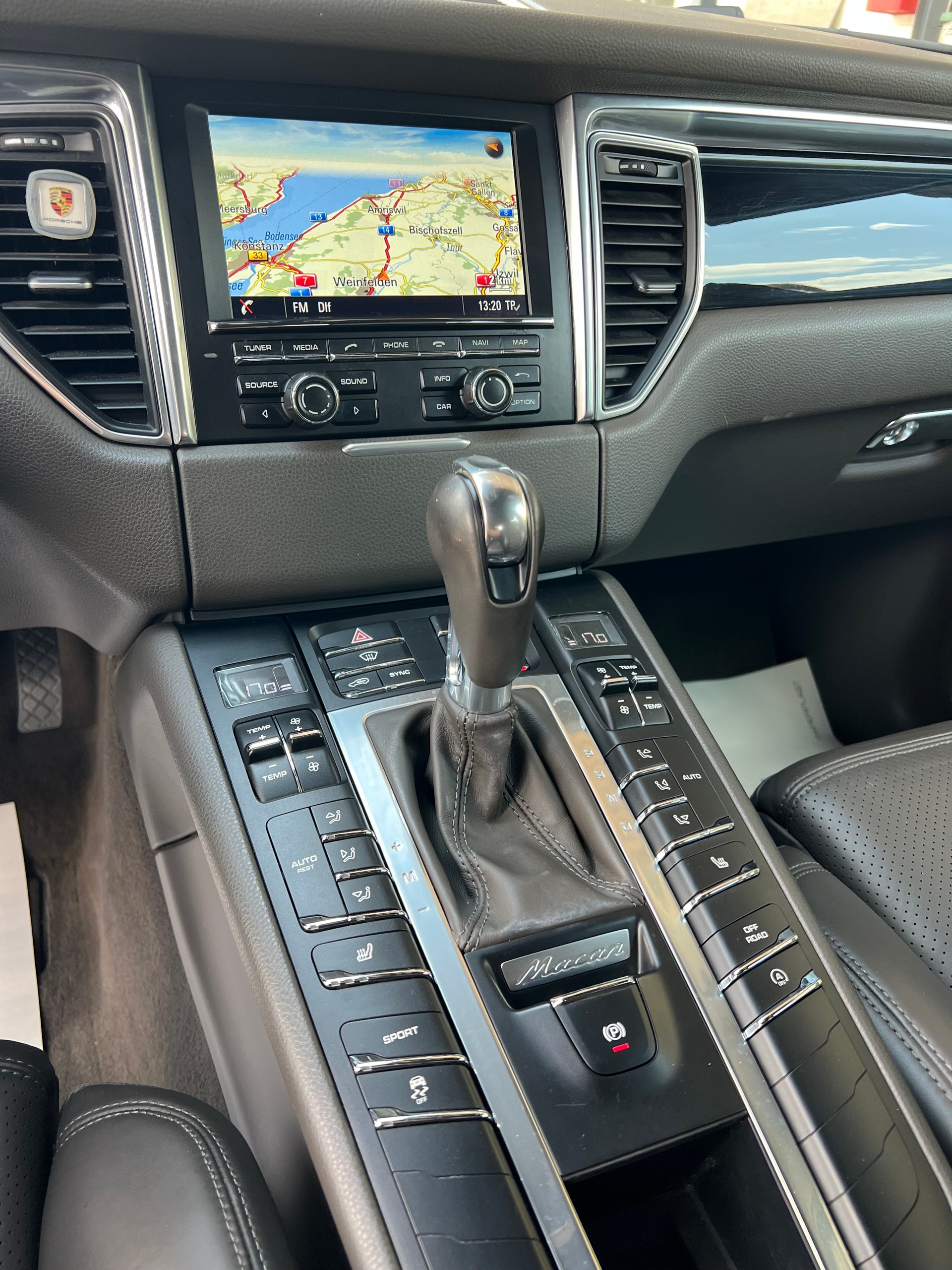 PORSCHE Macan S Diesel PDK-image-10