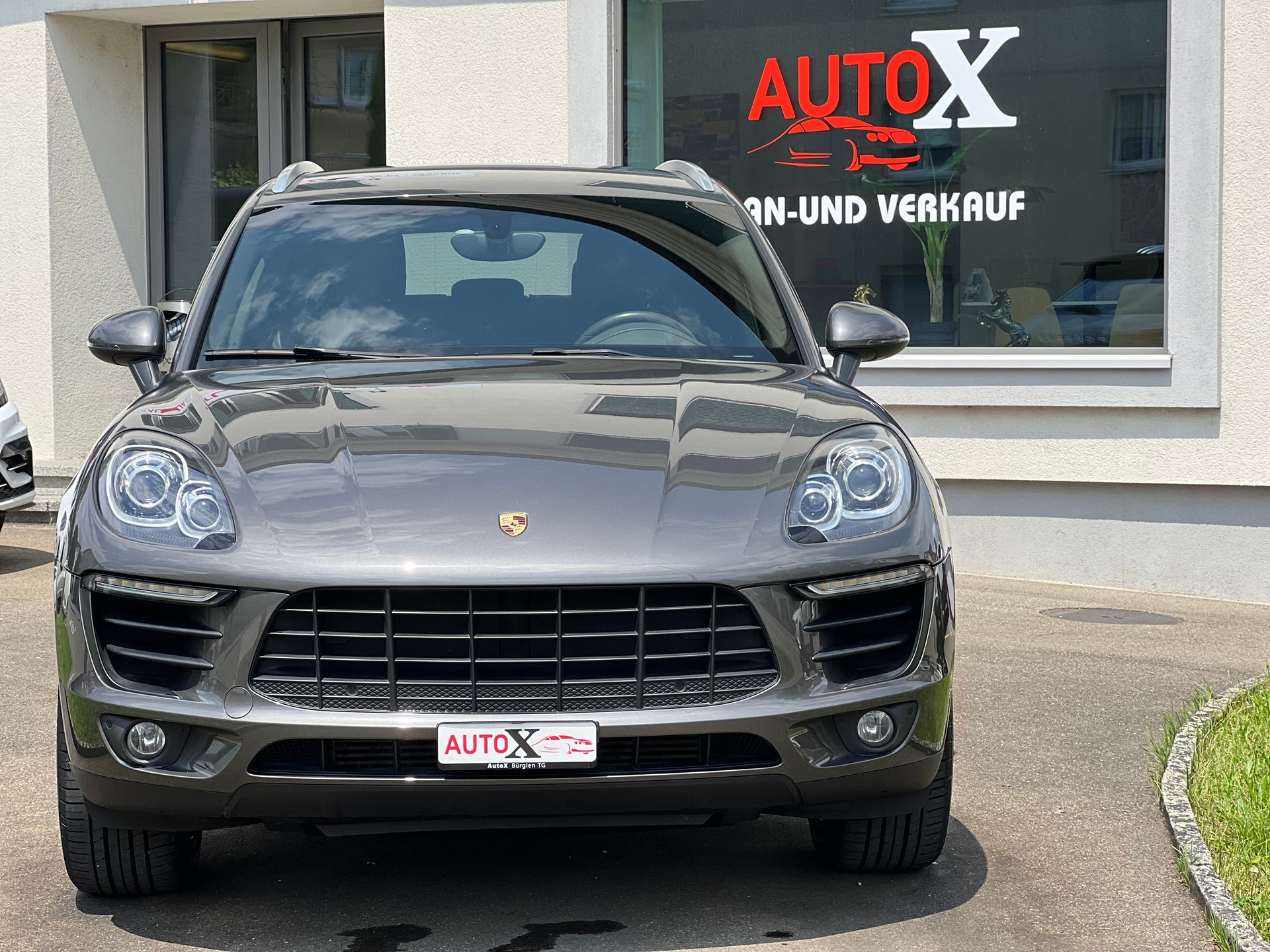 PORSCHE Macan S Diesel PDK-image-2