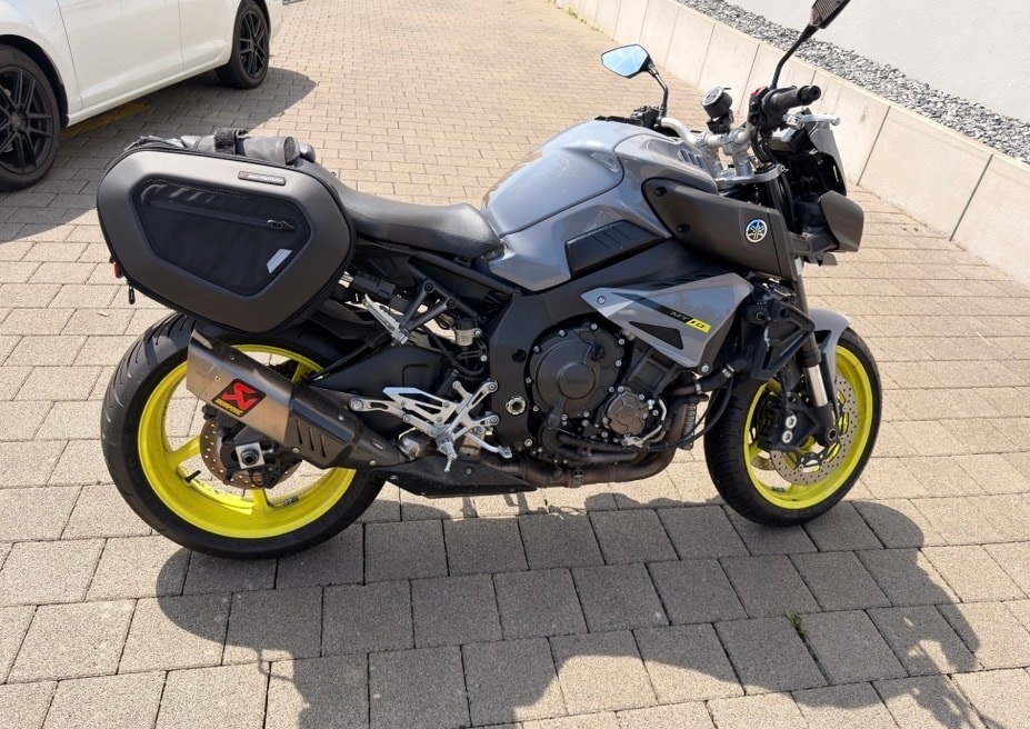 YAMAHA MT-10 ABS-image-3
