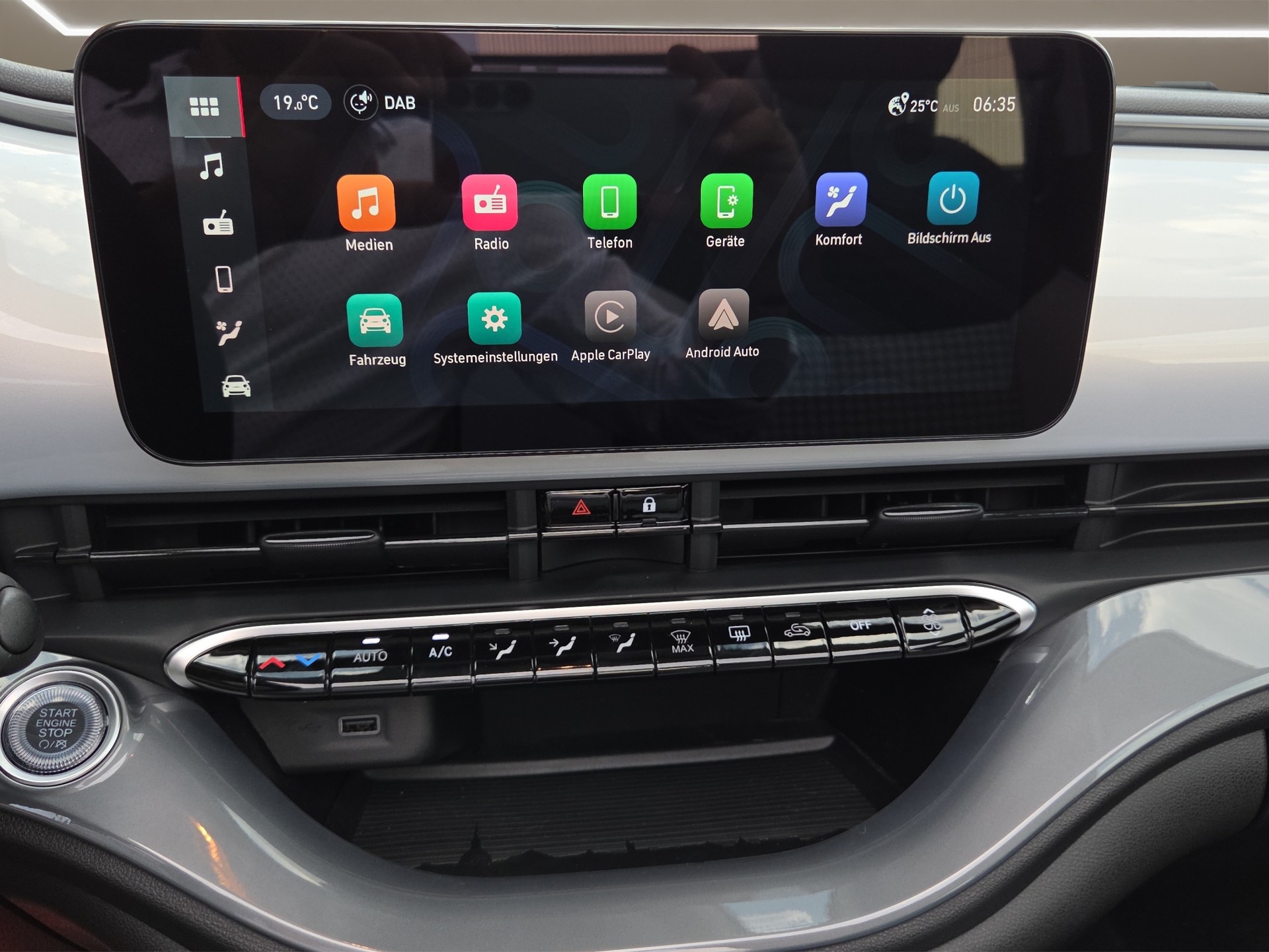 FIAT 500 Cabrio 1.0 Hybrid Dolcevita-image-9