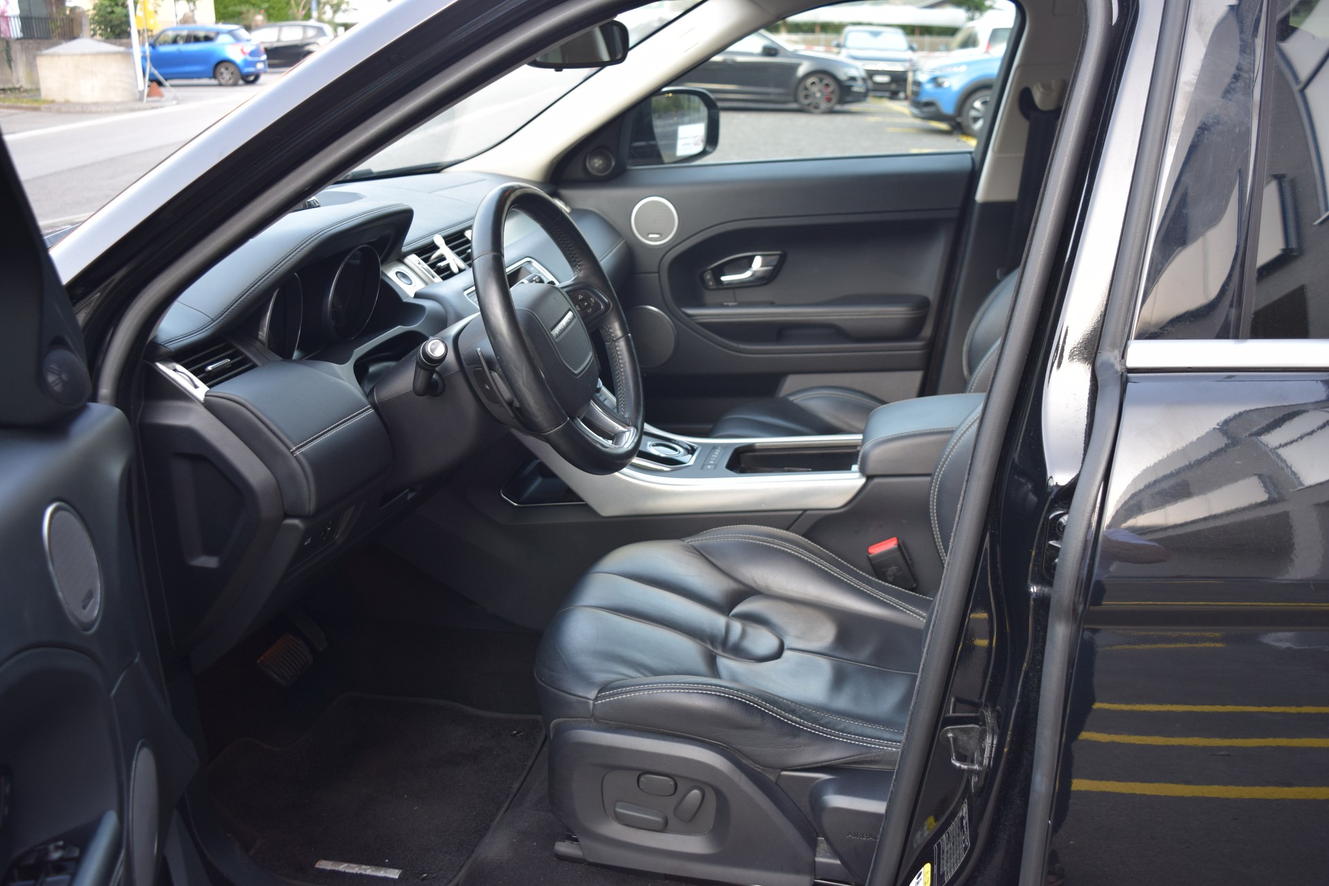 LAND ROVER Range Rover Evoque 2.0 Si4 Prestige AT6-image-16