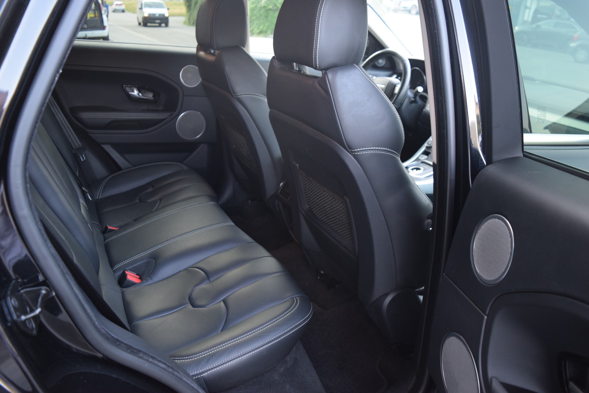 LAND ROVER Range Rover Evoque 2.0 Si4 Prestige AT6-image-12