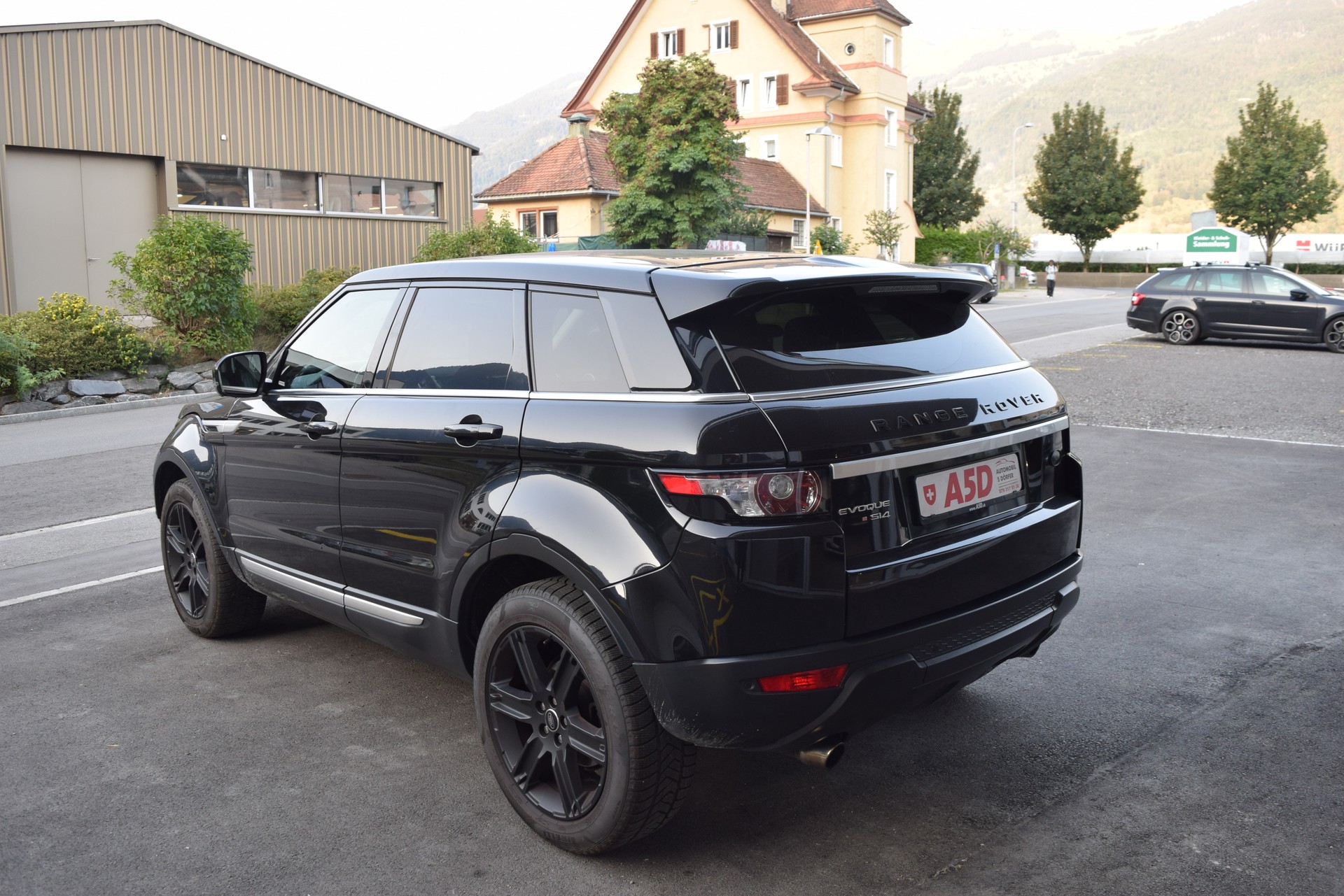 LAND ROVER Range Rover Evoque 2.0 Si4 Prestige AT6-image-4