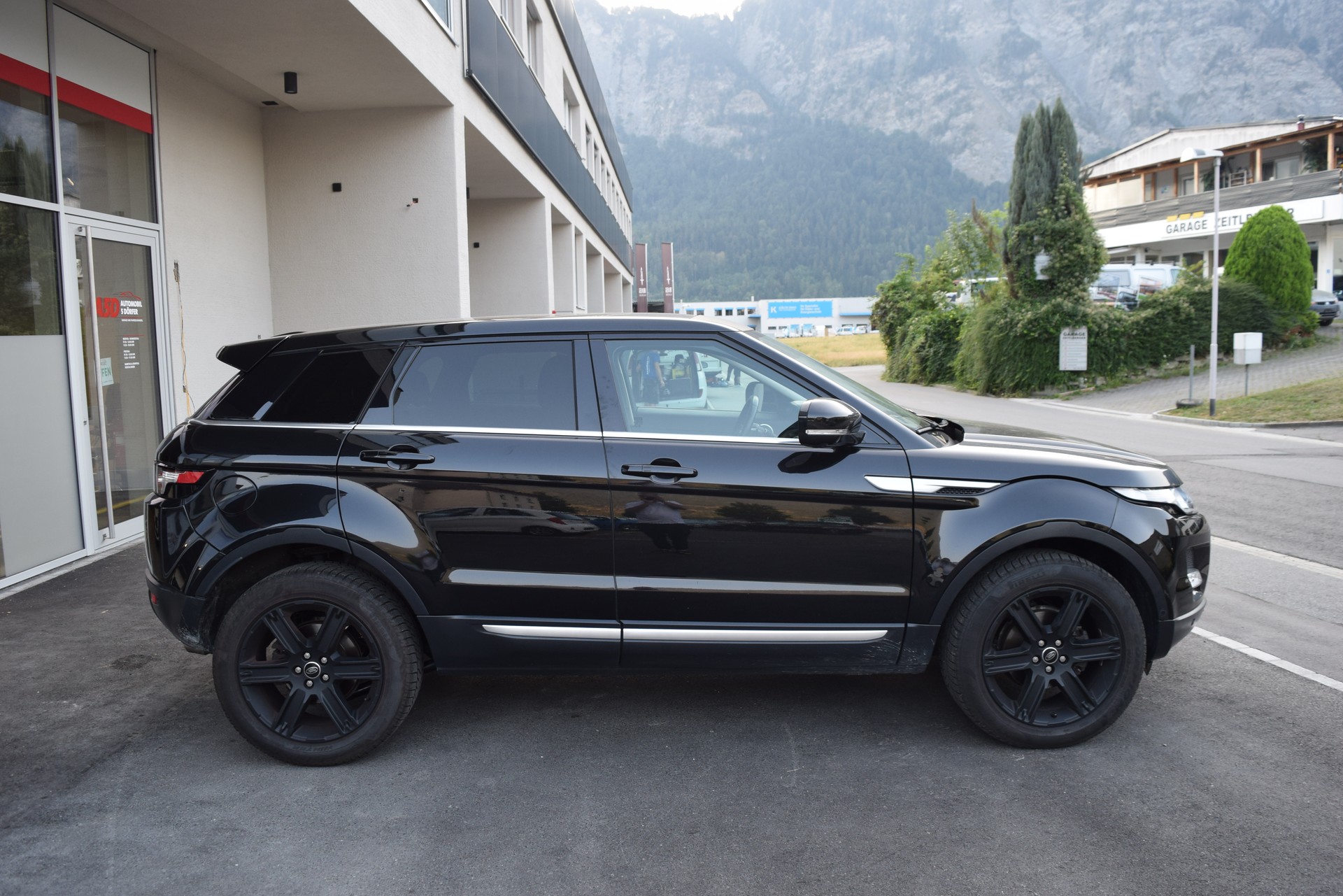 LAND ROVER Range Rover Evoque 2.0 Si4 Prestige AT6-image-9