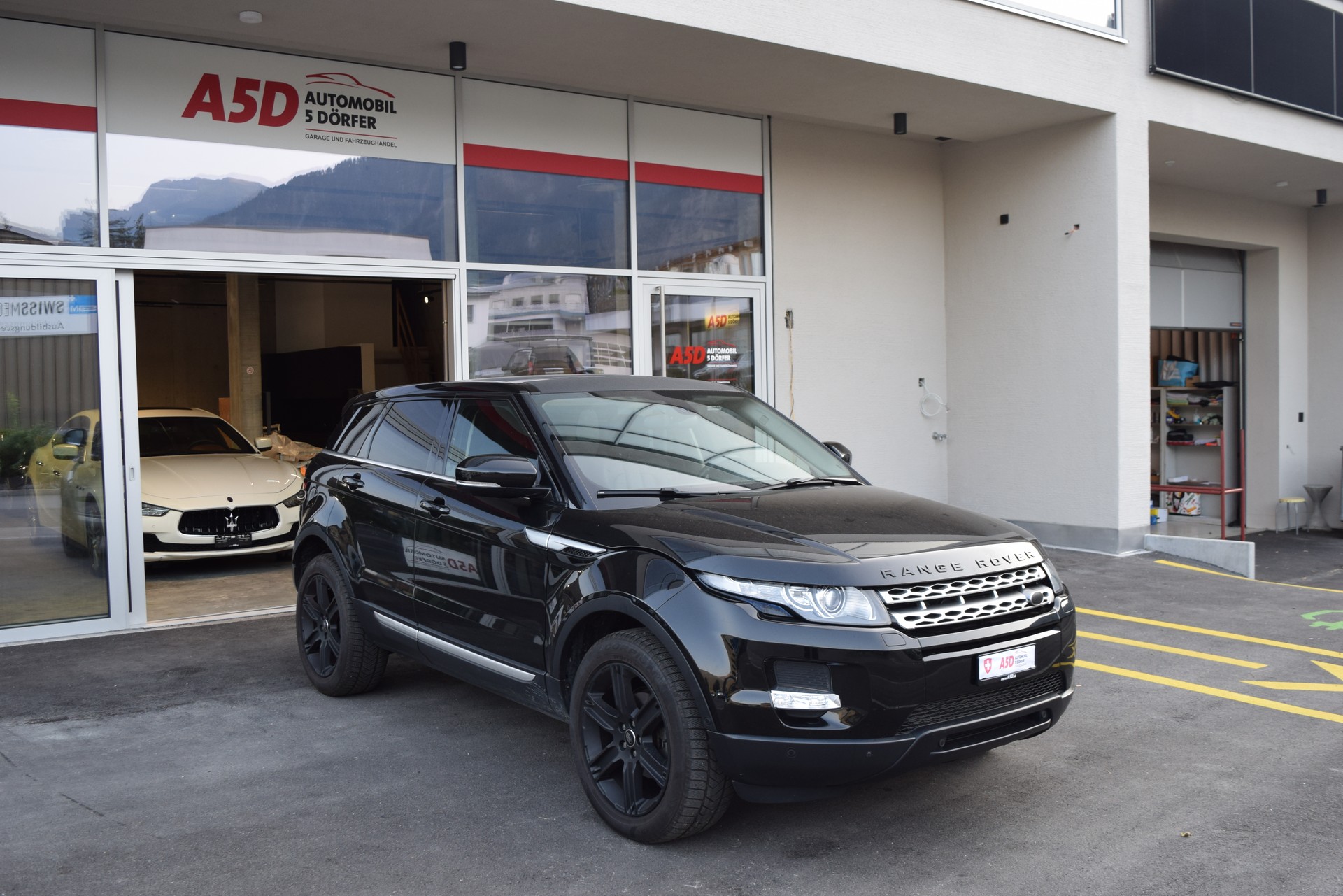 LAND ROVER Range Rover Evoque 2.0 Si4 Prestige AT6-showroom-element-2
