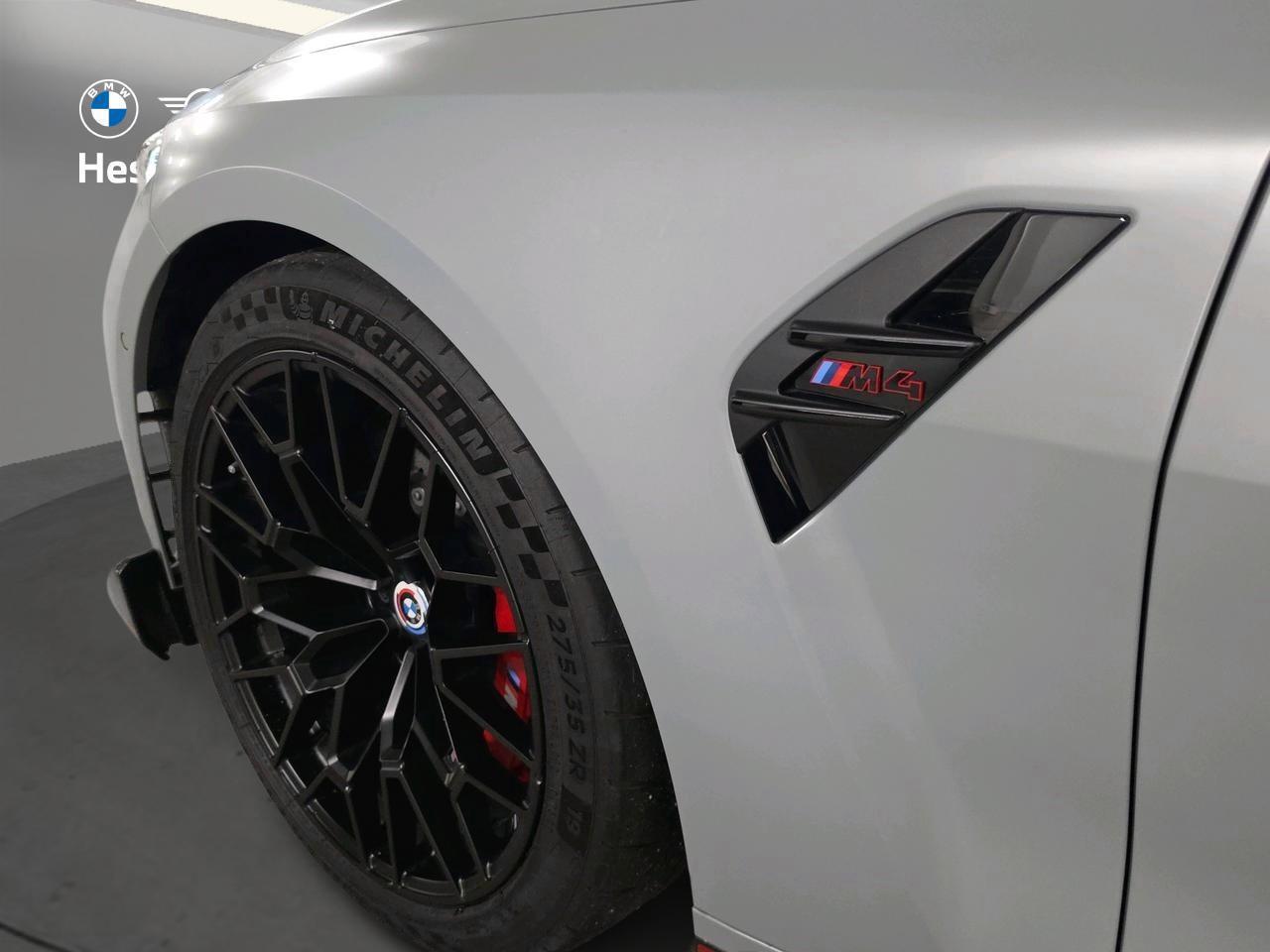 BMW M4 CSL Coupé-image-10