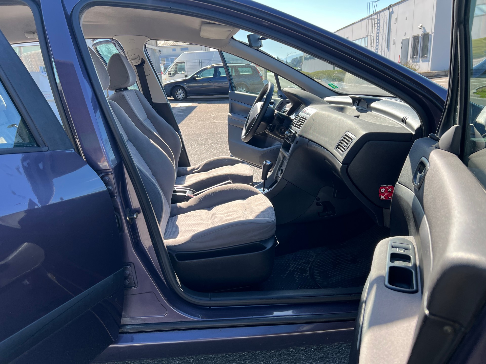 PEUGEOT 307 1.6 16V XS-image-8
