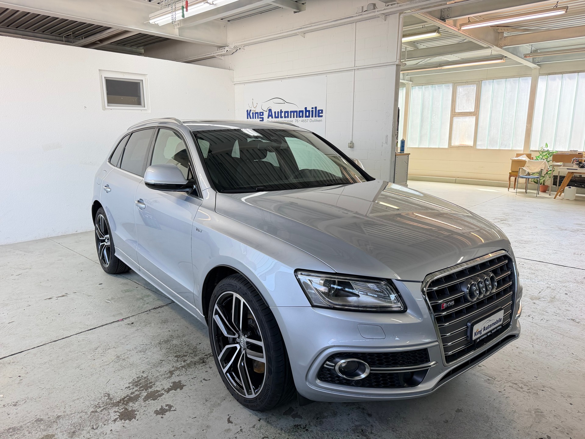 AUDI SQ5 3.0 TDI plus quattro tiptronic | CH-Auto | Ab MFK 01.2026 | Pano Dach | RF-Kamera-showroom-element-3