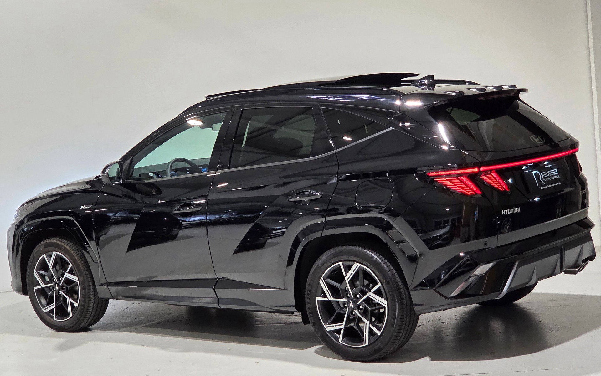HYUNDAI Tucson 1.6 TGDI PHEV N-Line LUX Pack 4WD-showroom-element-2