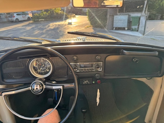 VW 1300-image-10