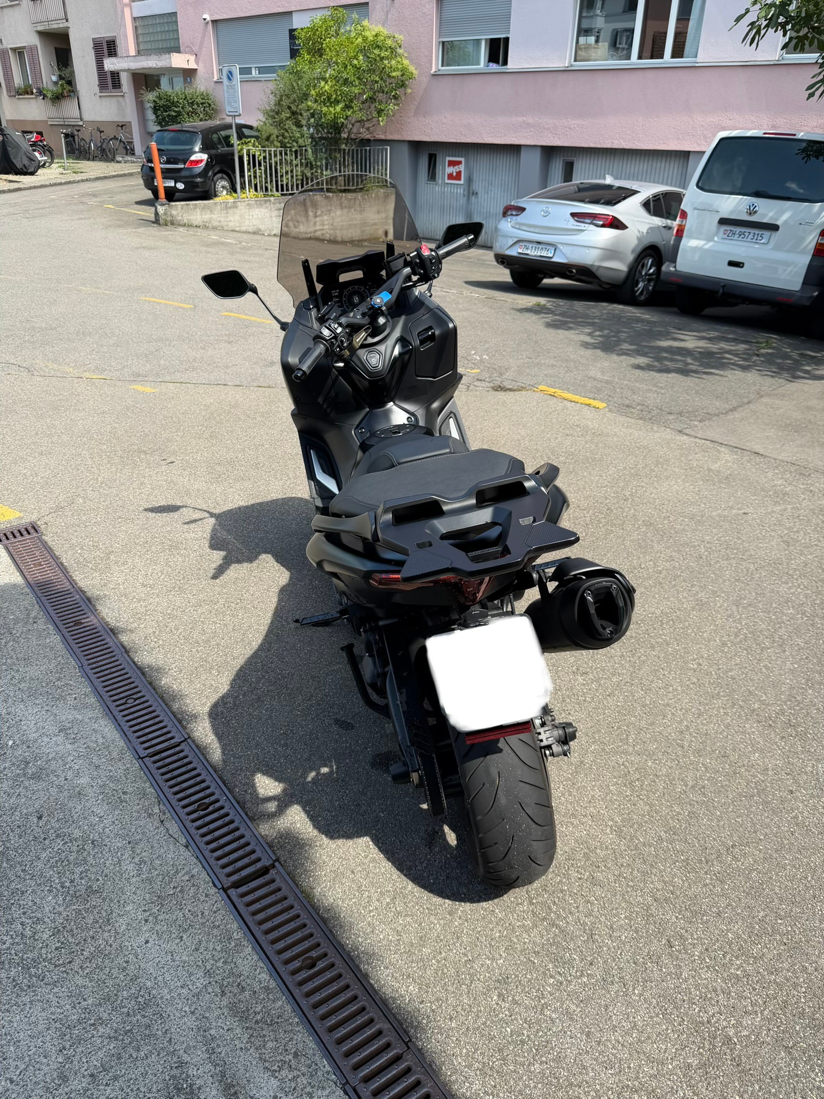 YAMAHA T-MAX Tech-Max XP 560-image-8