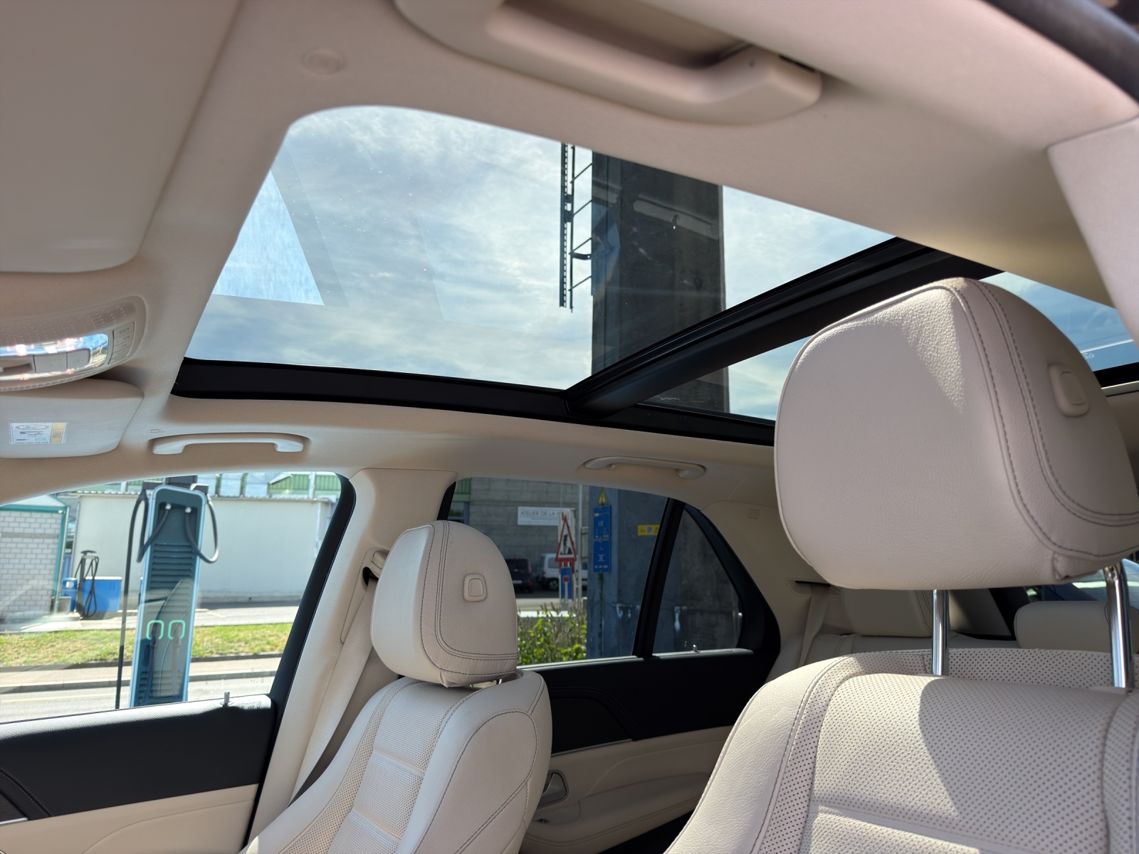 MERCEDES-BENZ GLE 450 4Matic 9G-Tronic-image-18