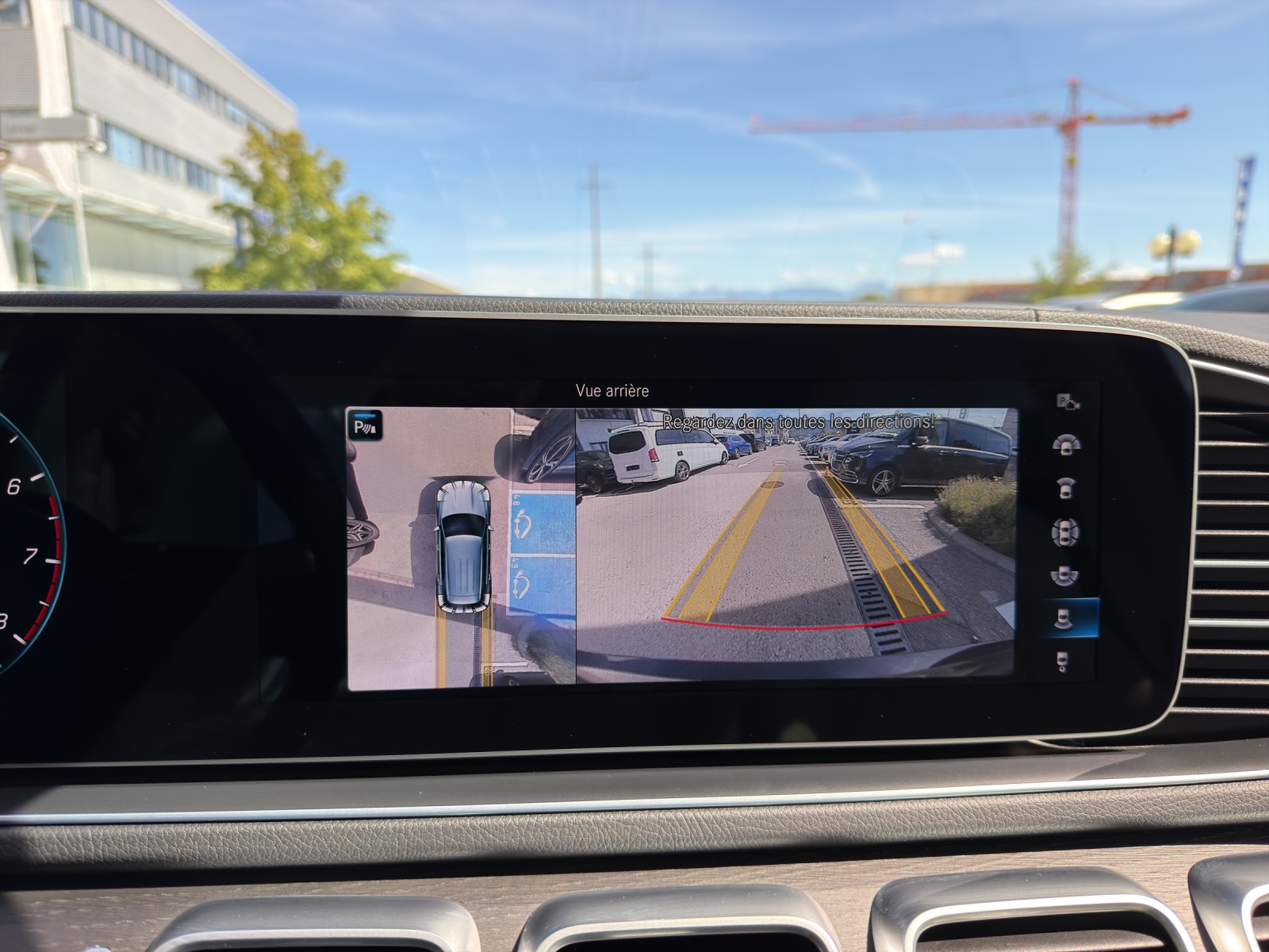 MERCEDES-BENZ GLE 450 4Matic 9G-Tronic-image-17