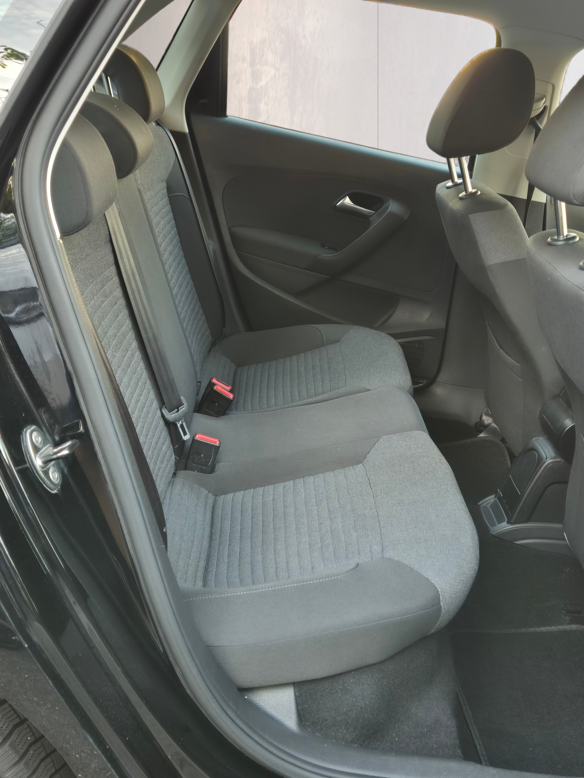 VW Polo 1.2 TSI Comfortline-image-8