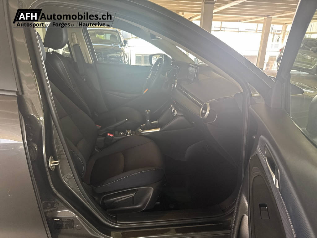 MAZDA 2 1.5 90 Revolution-image-12