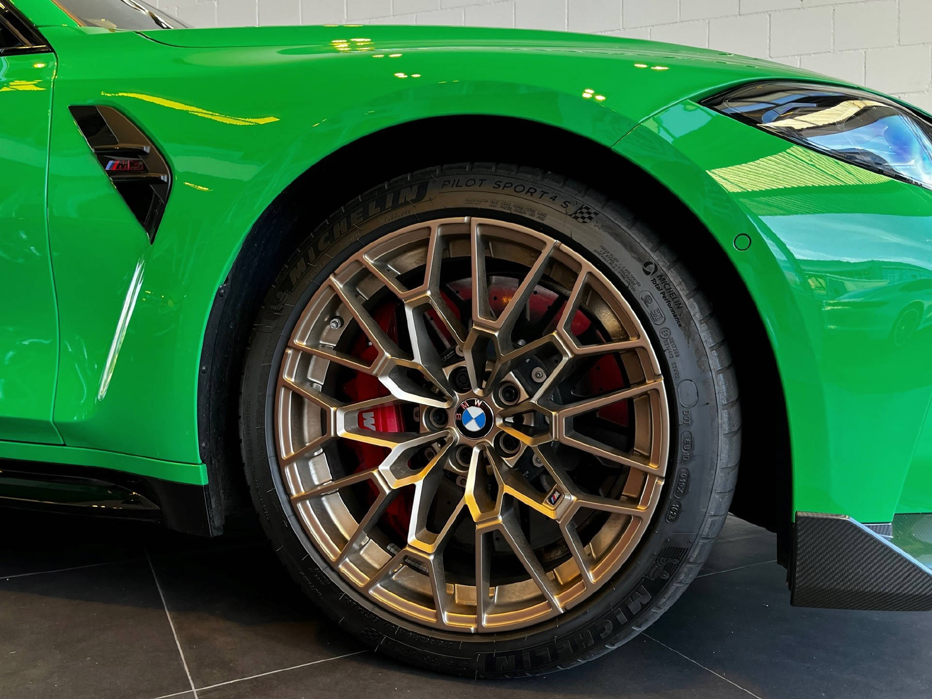 BMW M3 CS xDrive-image-24