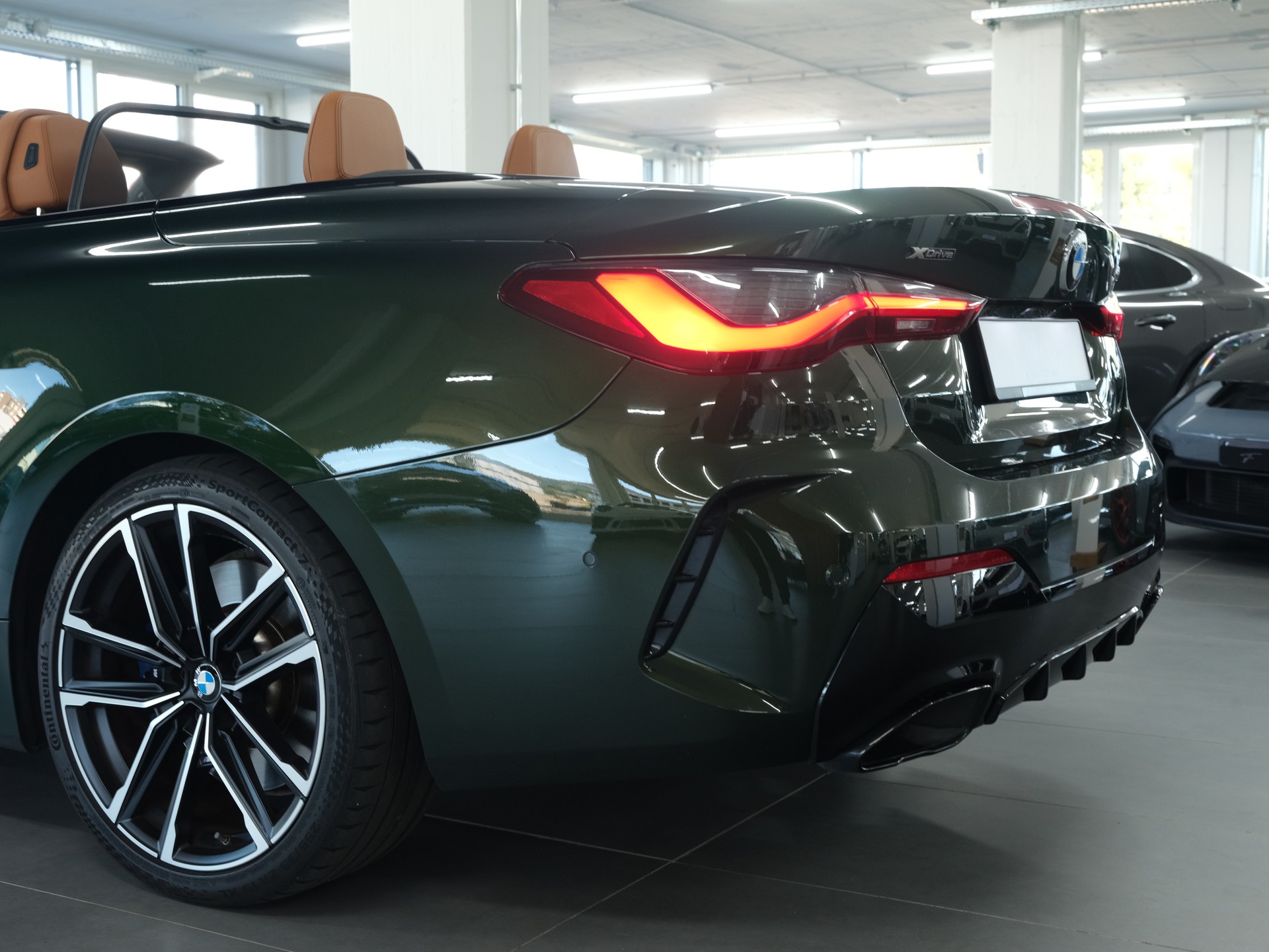 BMW M440i xDrive 48V Cabriolet Steptronic *Sportabgassanlage* *360 Kamera* *Sonderlackierung*-image-16