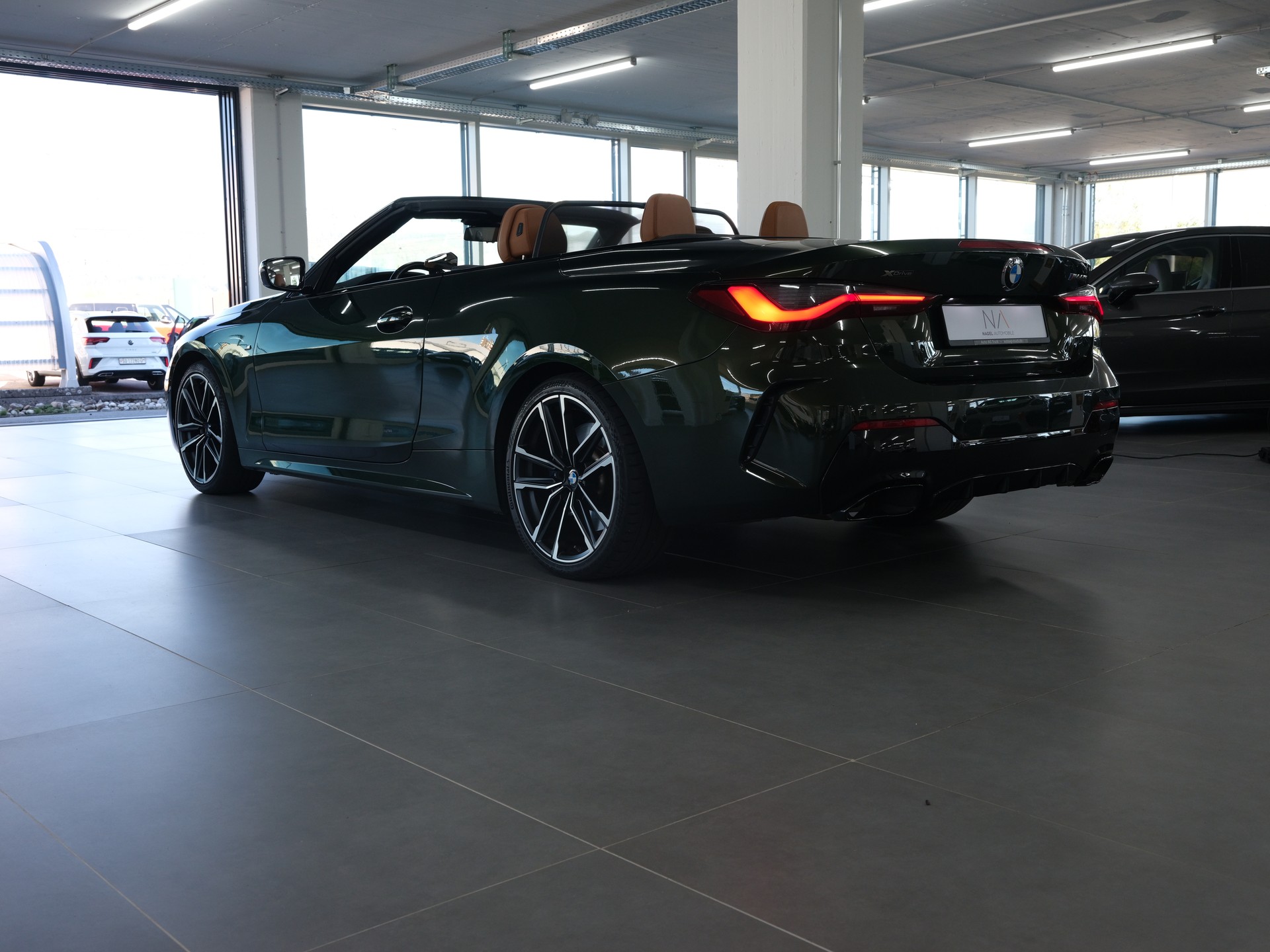 BMW M440i xDrive 48V Cabriolet Steptronic *Sportabgassanlage* *360 Kamera* *Sonderlackierung*-image-5