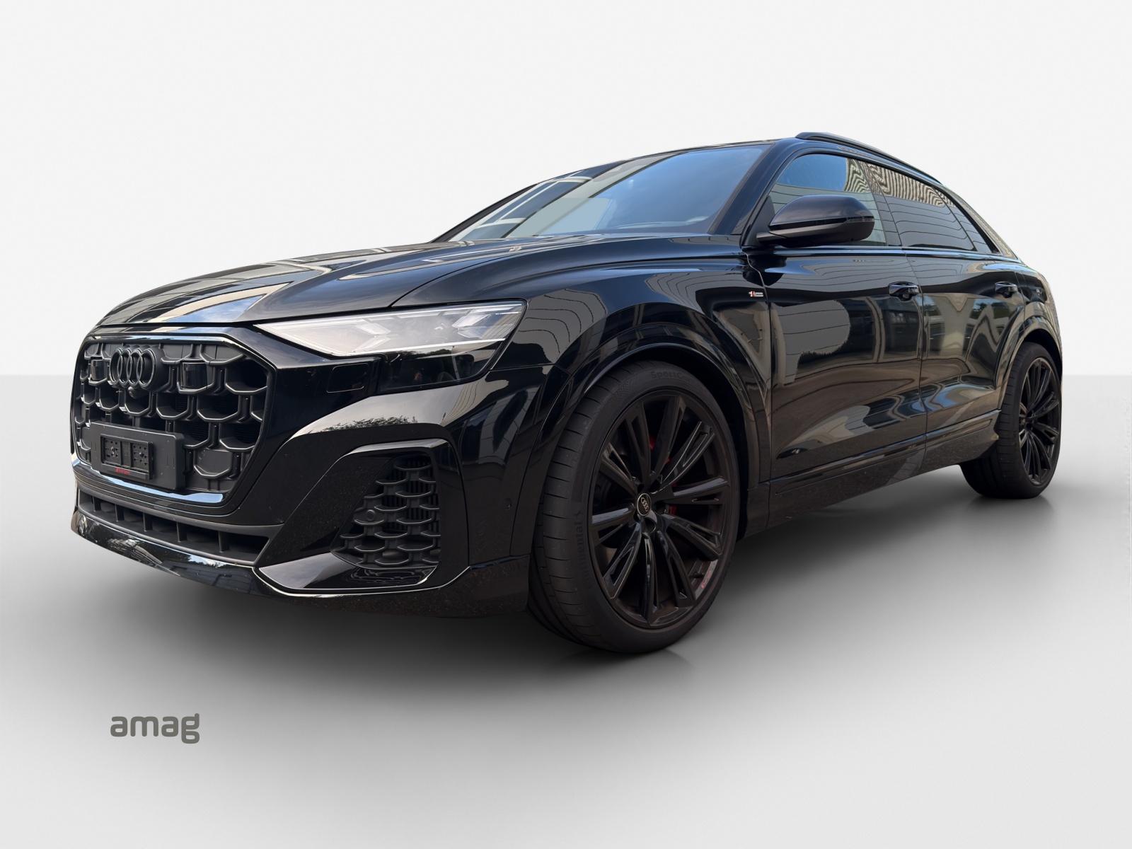 AUDI Q8 SUV TFSI e quattro 290 kW Attraction tiptronic