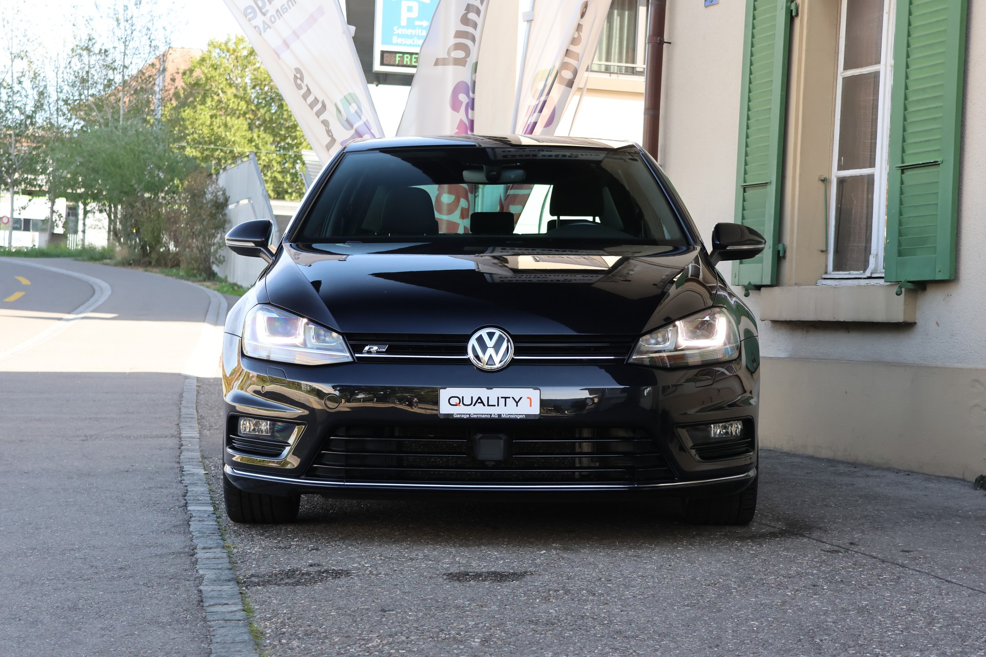 VW Golf 2.0 TDI Allstar R-Line 4Motion-showroom-element-1