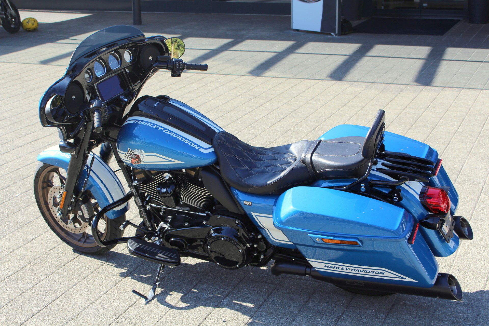HARLEY-DAVIDSON FLHXST Street Glide ST Fast Johnnie 117-image-3