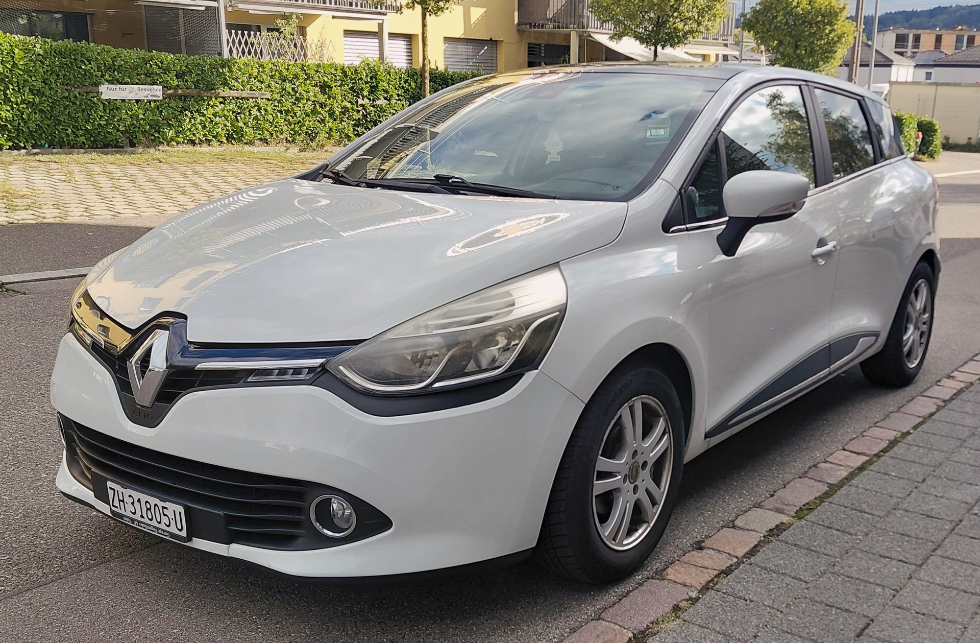 RENAULT Clio Grandtour 1.5 dCi Swiss Edition