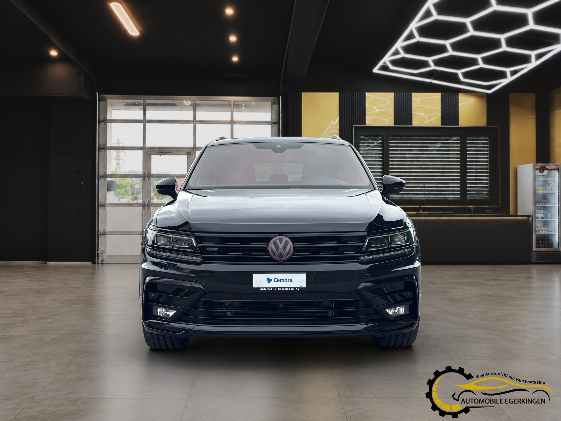 VW Tiguan Allspace 2.0 TSI Highline R-Line DSG-showroom-element-1