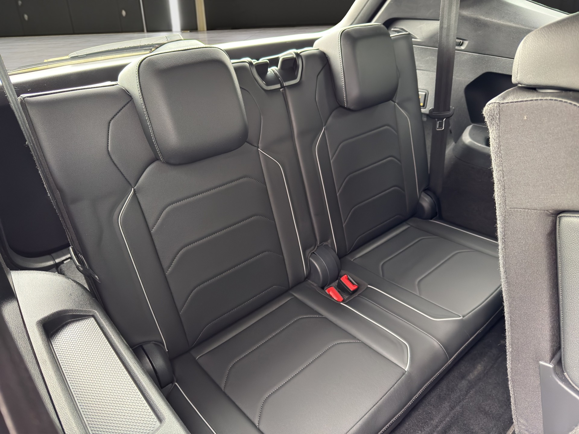 VW Tiguan Allspace 2.0 TSI Highline R-Line DSG-image-15