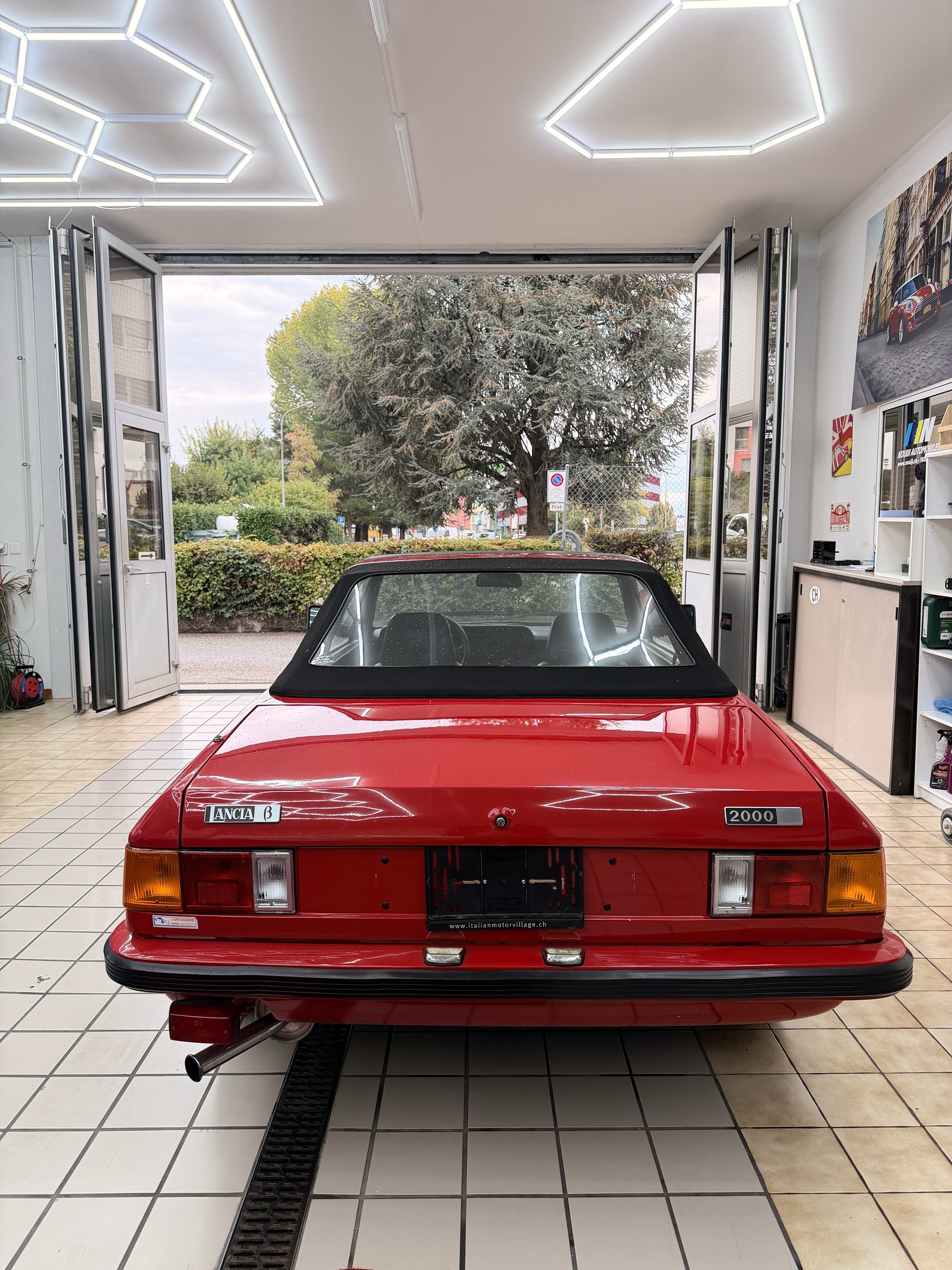 LANCIA Beta 2000 Coupé Inj.-showroom-element-3