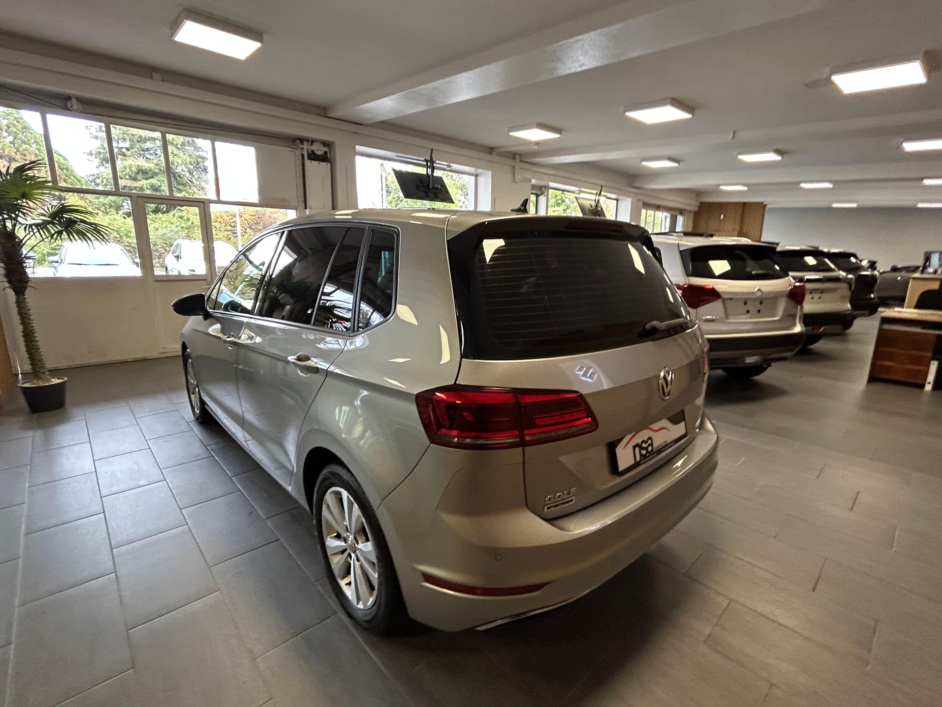 VW Golf VII Sportsvan 1.5 TSI 150 Comfortline DSG-image-4