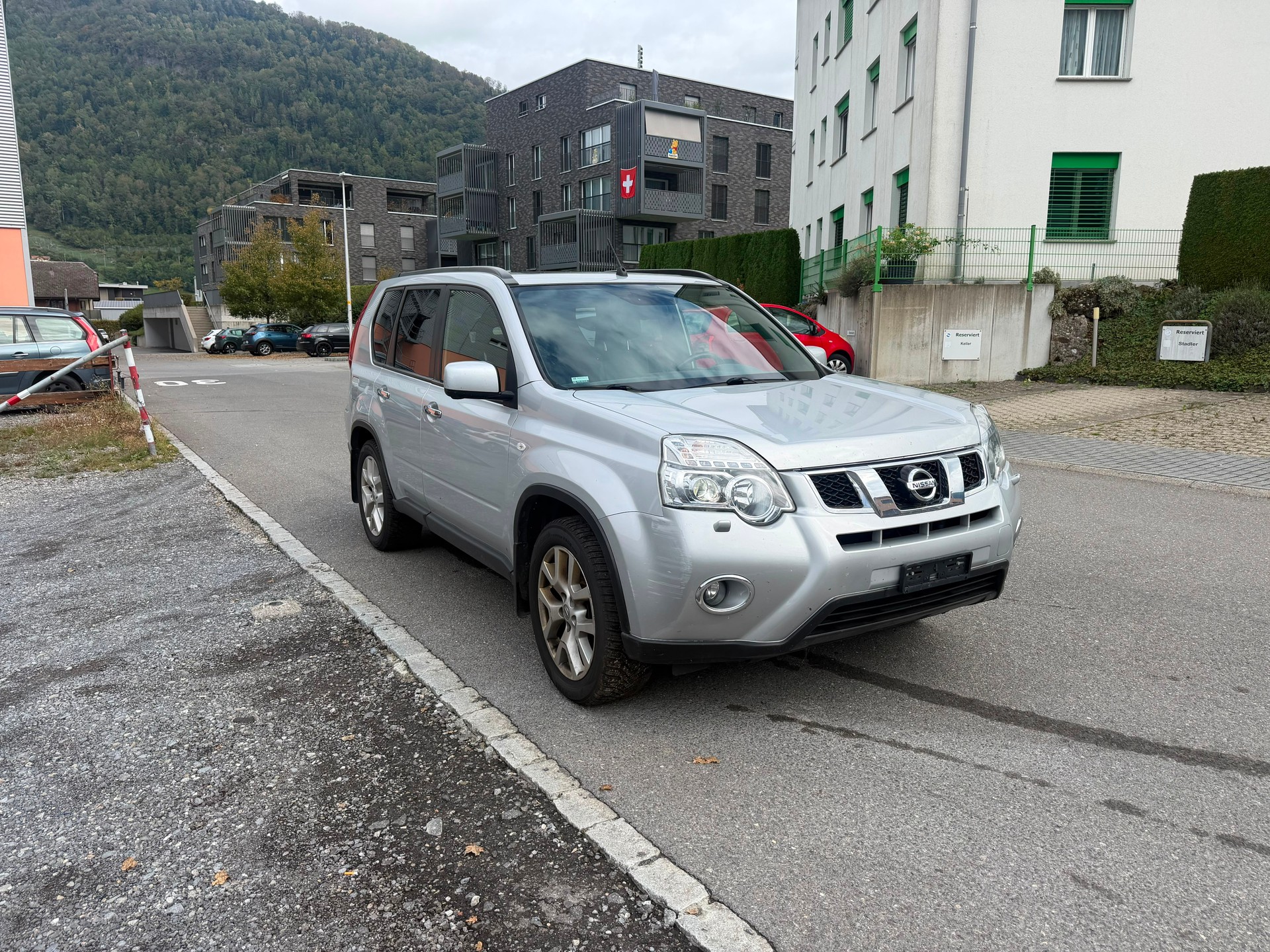 NISSAN X-Trail 2.0 dCi 16V LE Automatic-image-9