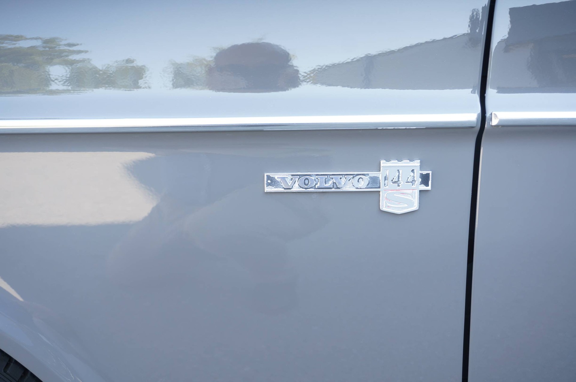 VOLVO 144-image-6
