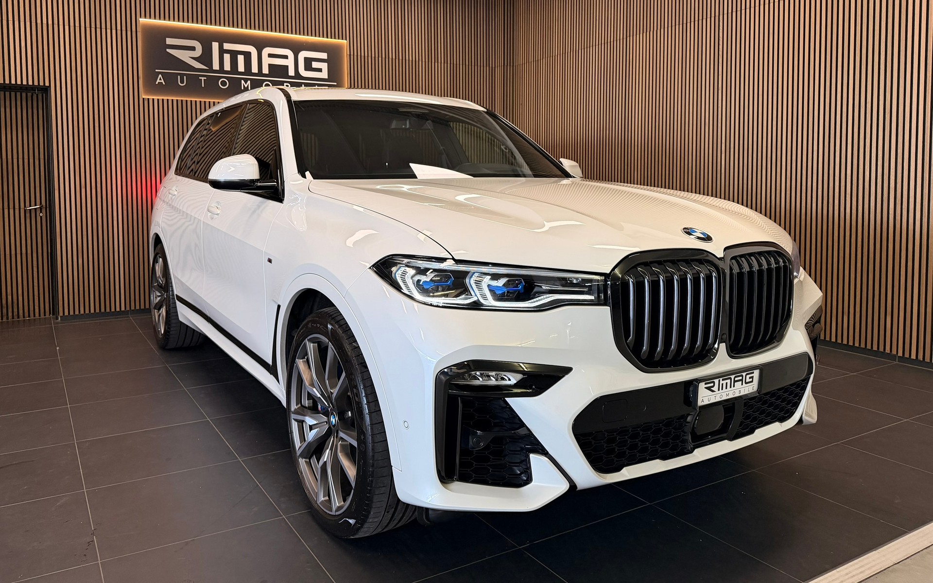 BMW X7 xDrive M50d Steptronic | CH-Fz. & 6 Sitzer-showroom-element-3
