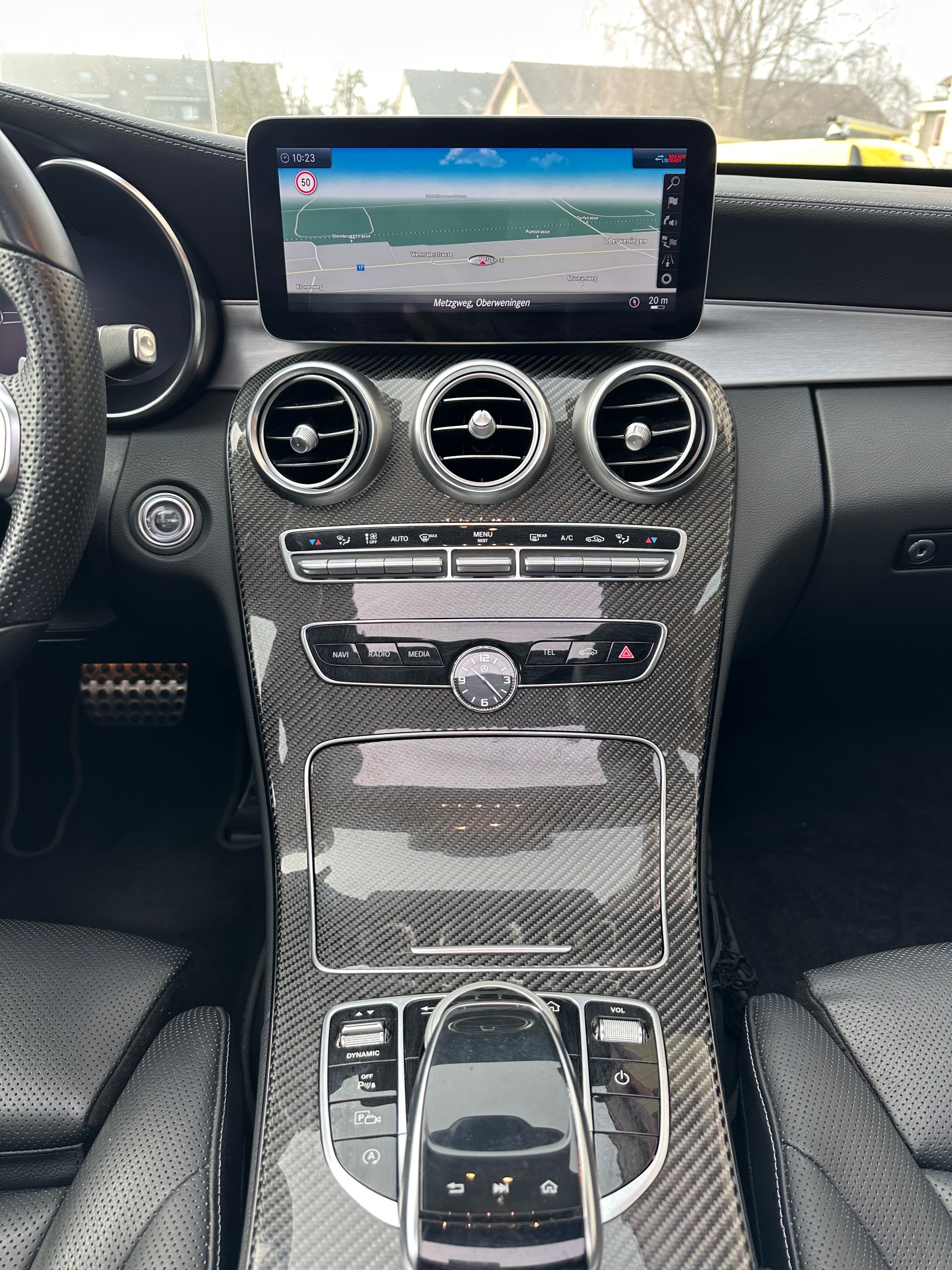 MERCEDES-BENZ C 300 AMG Line 4Matic 9G-Tronic-image-8