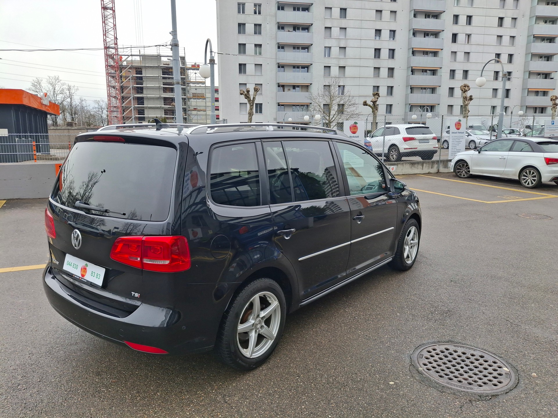 VW Touran 1.4 TSI Design DSG-image-14
