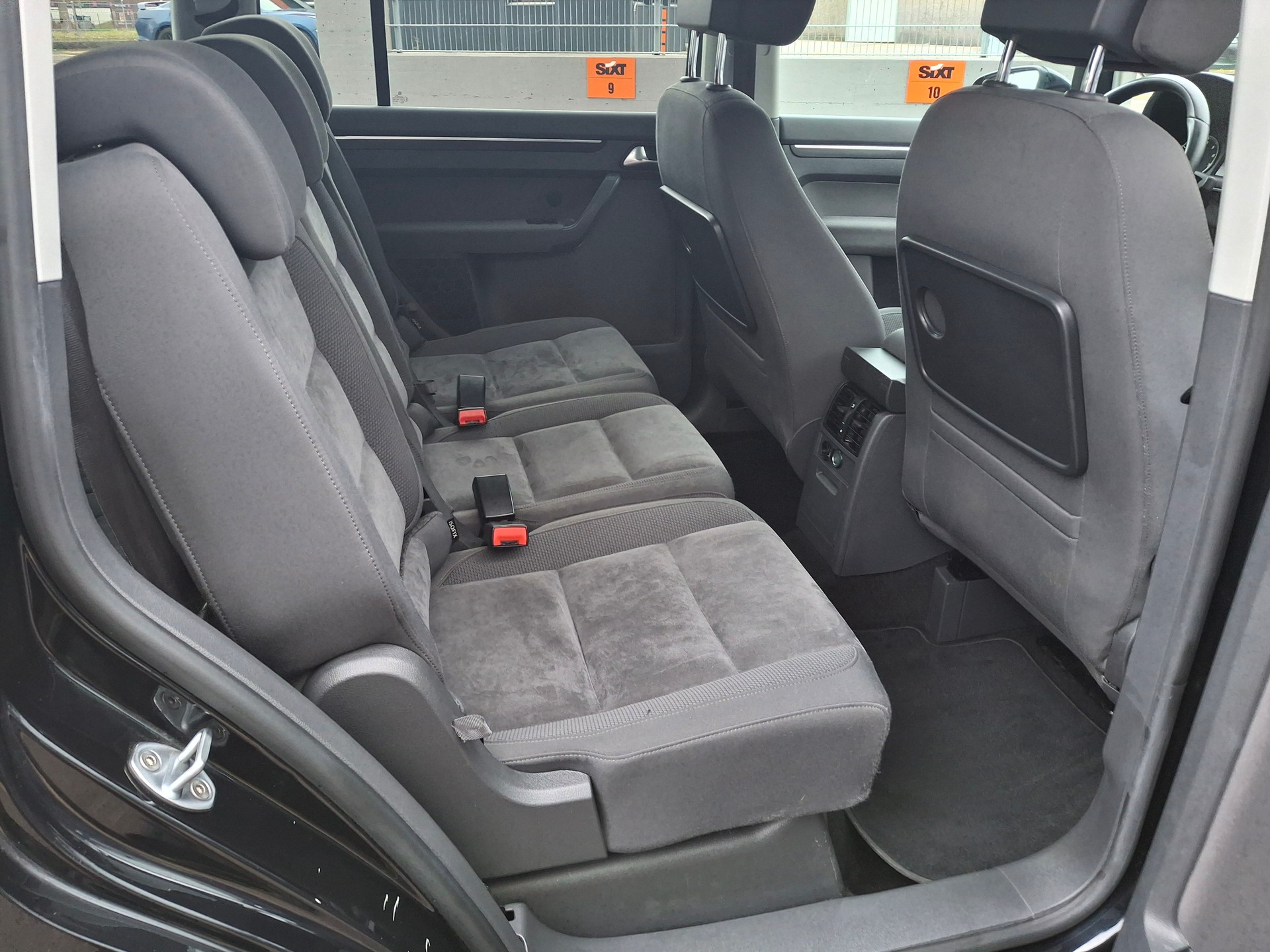 VW Touran 1.4 TSI Design DSG-image-23