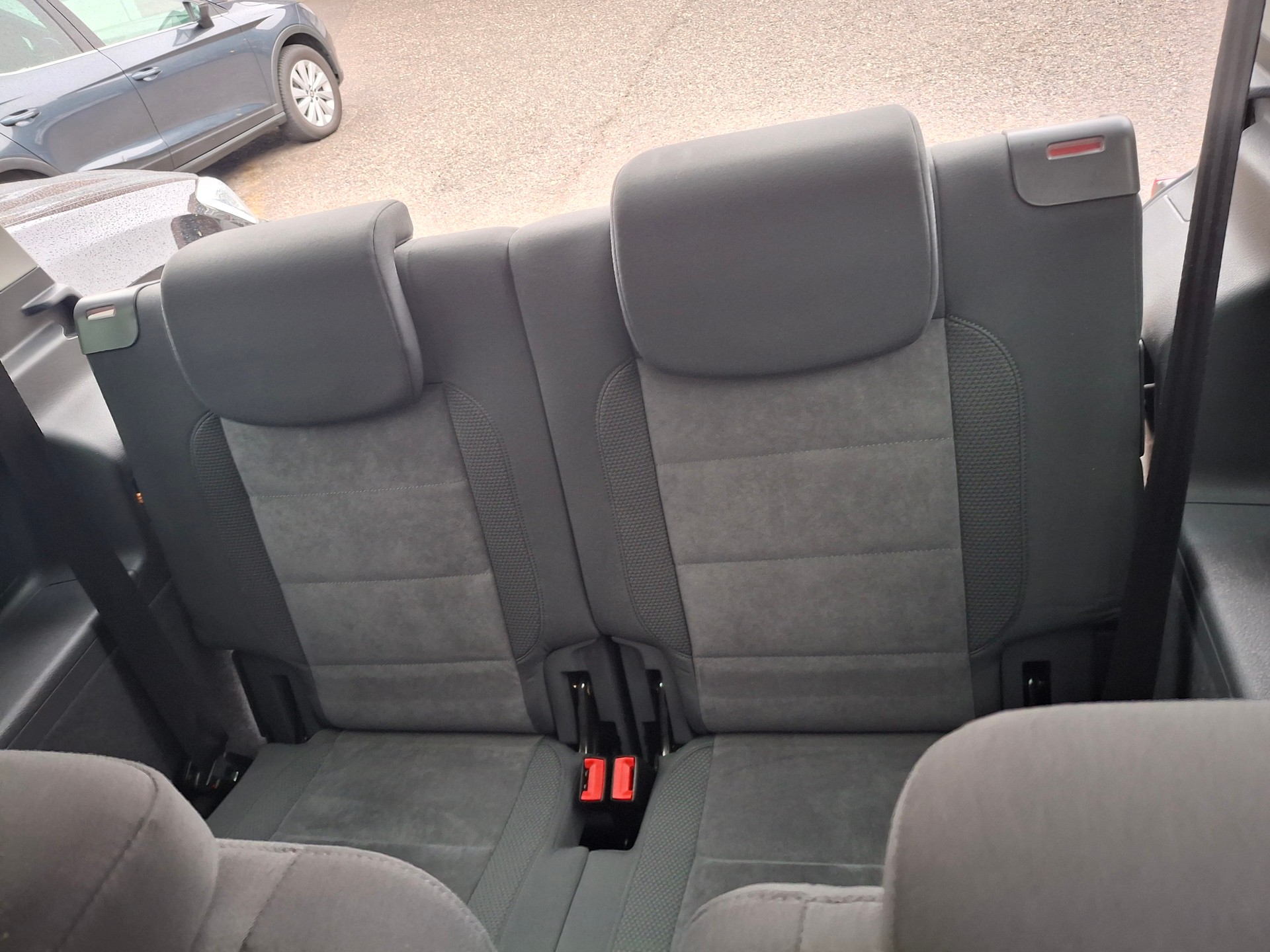 VW Touran 1.4 TSI Design DSG-image-16