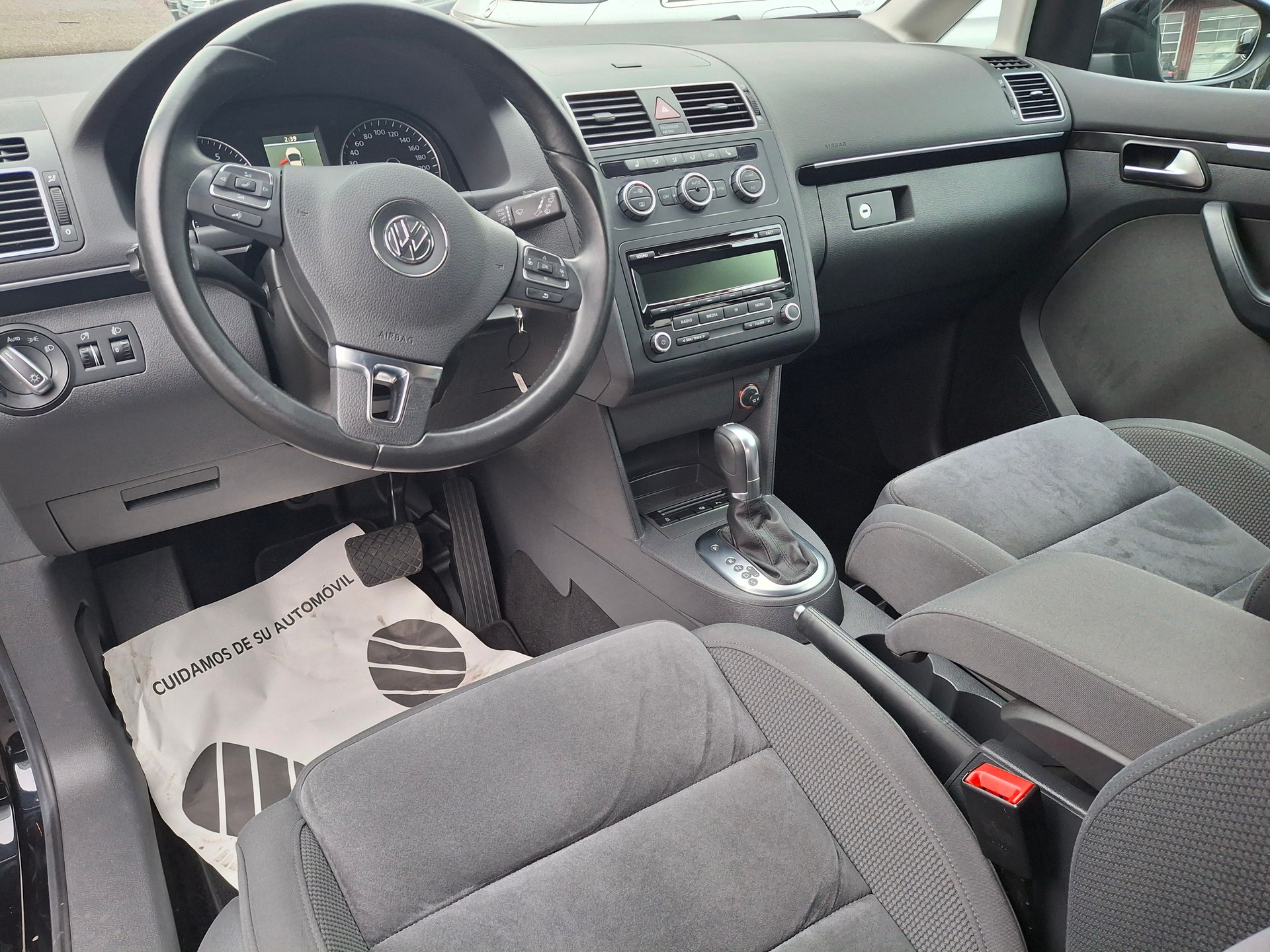 VW Touran 1.4 TSI Design DSG-image-6