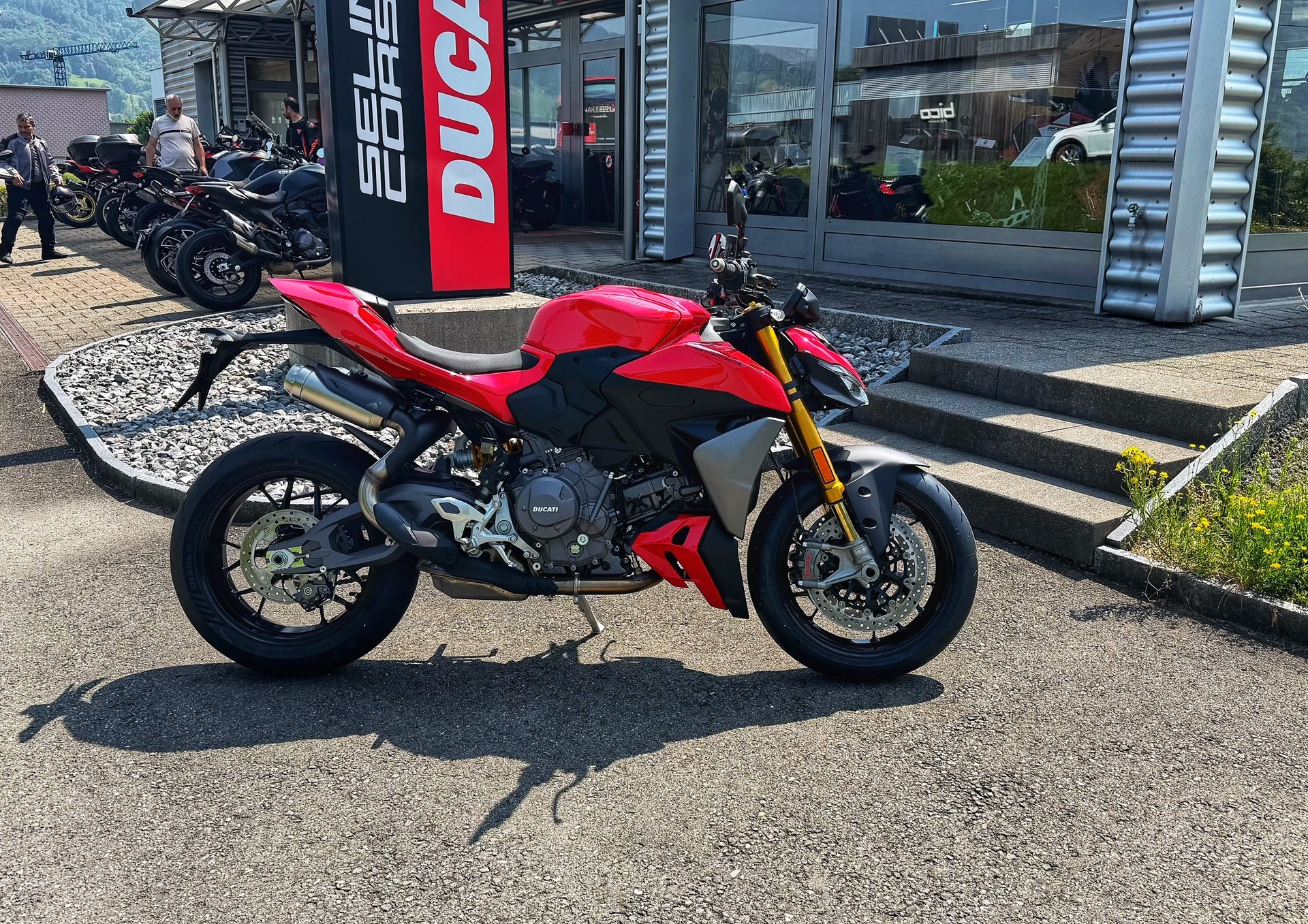 DUCATI Streetfighter V2 S-image-3