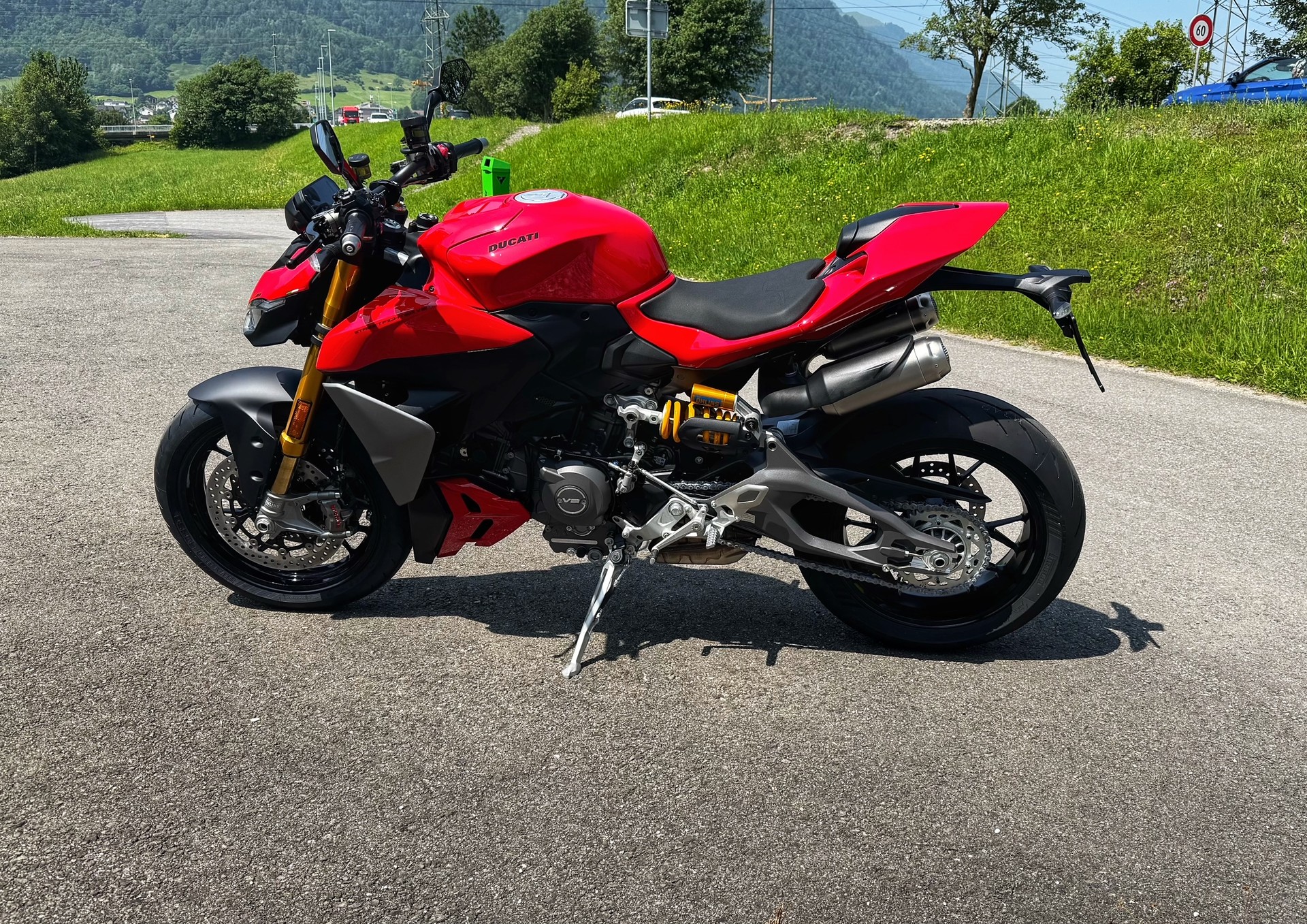 DUCATI Streetfighter V2 S-image-1