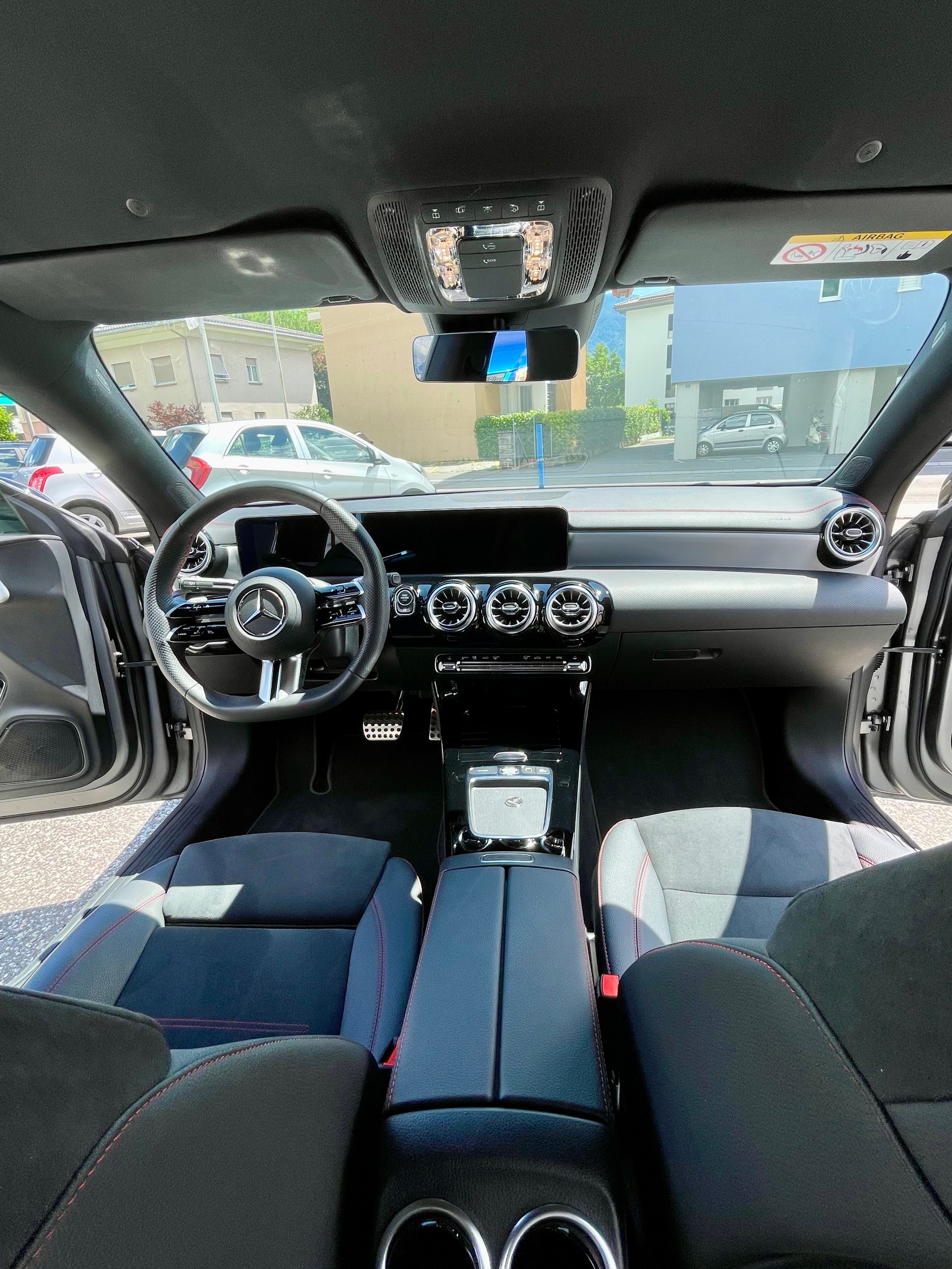 MERCEDES-BENZ CLA 220 4Matic 8G-DCT-image-10