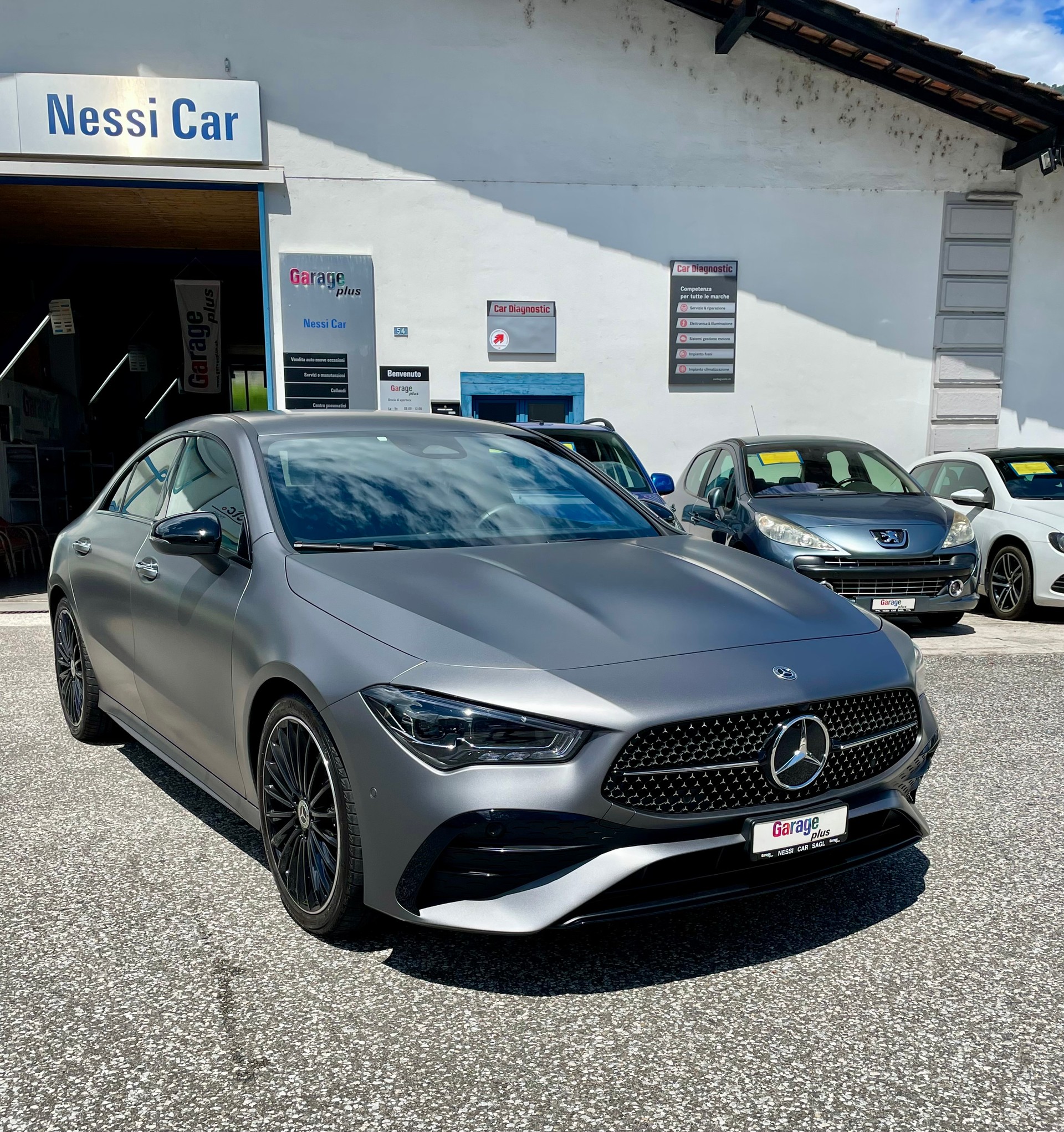 MERCEDES-BENZ CLA 220 4Matic 8G-DCT-image-2